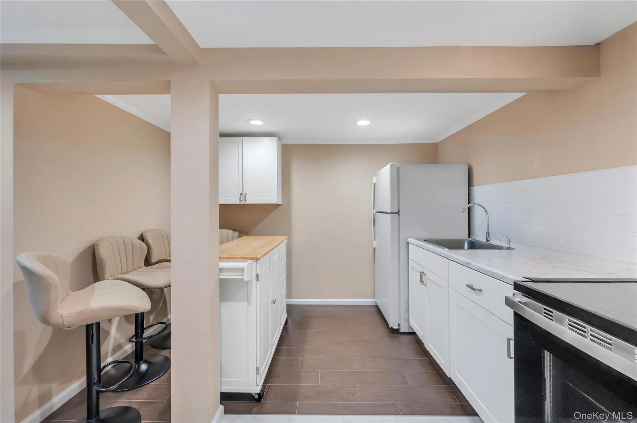 5 Sunset Avenue, Oyster Bay, NY, 3 Bedrooms Bedrooms, 6 Rooms Rooms,2 BathroomsBathrooms,Residential,For Rent,Sunset,0,1029439 5 Sunset Avenue, Oyster Bay, NY, 3 Bedrooms Bedrooms, 6 Rooms Rooms,2 BathroomsBathrooms,Residential,For Rent,Sunset,0,1029439
