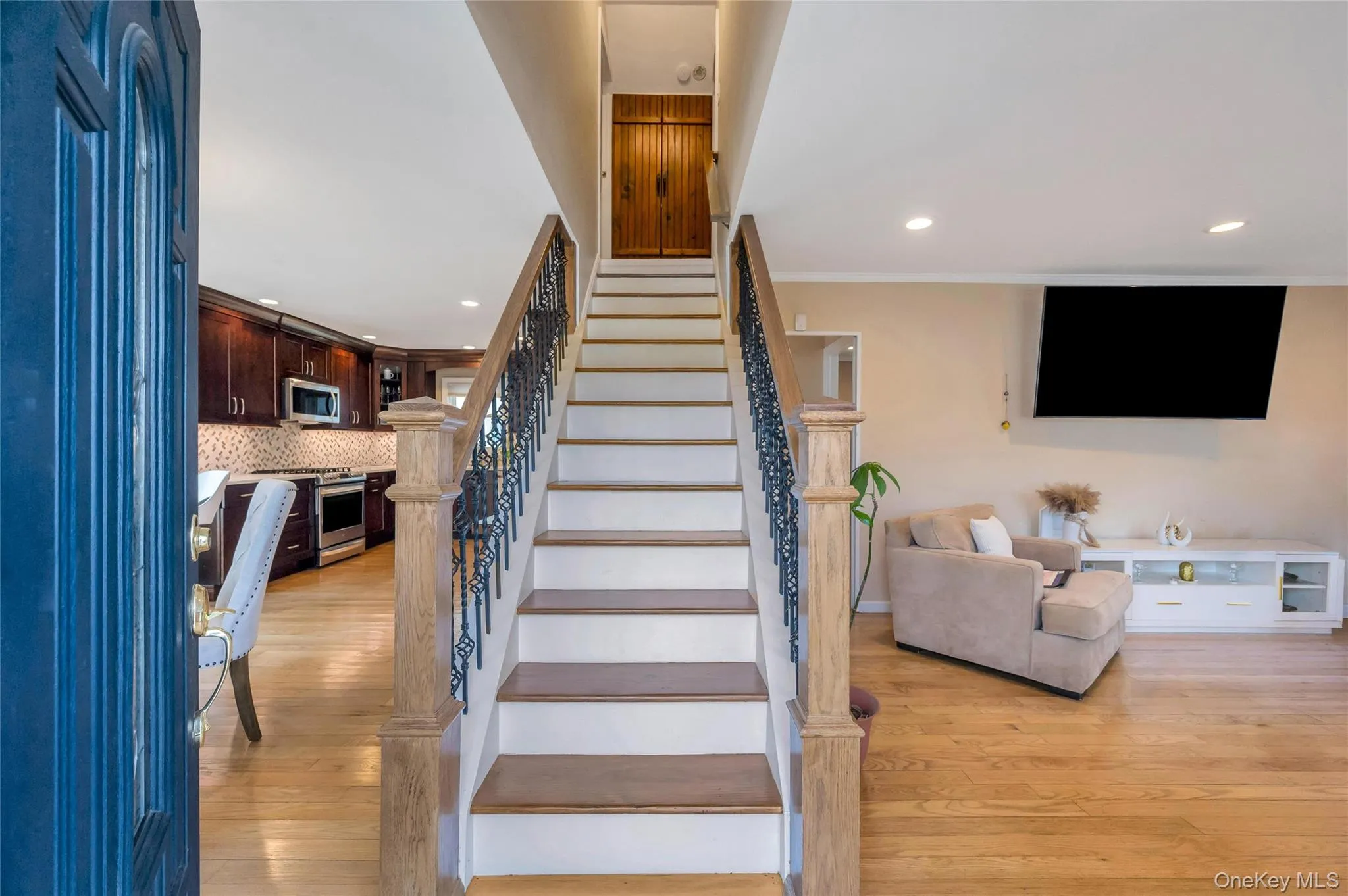 5 Sunset Avenue, Oyster Bay, NY, 3 Bedrooms Bedrooms, 6 Rooms Rooms,2 BathroomsBathrooms,Residential,For Rent,Sunset,0,1029439 5 Sunset Avenue, Oyster Bay, NY, 3 Bedrooms Bedrooms, 6 Rooms Rooms,2 BathroomsBathrooms,Residential,For Rent,Sunset,0,1029439