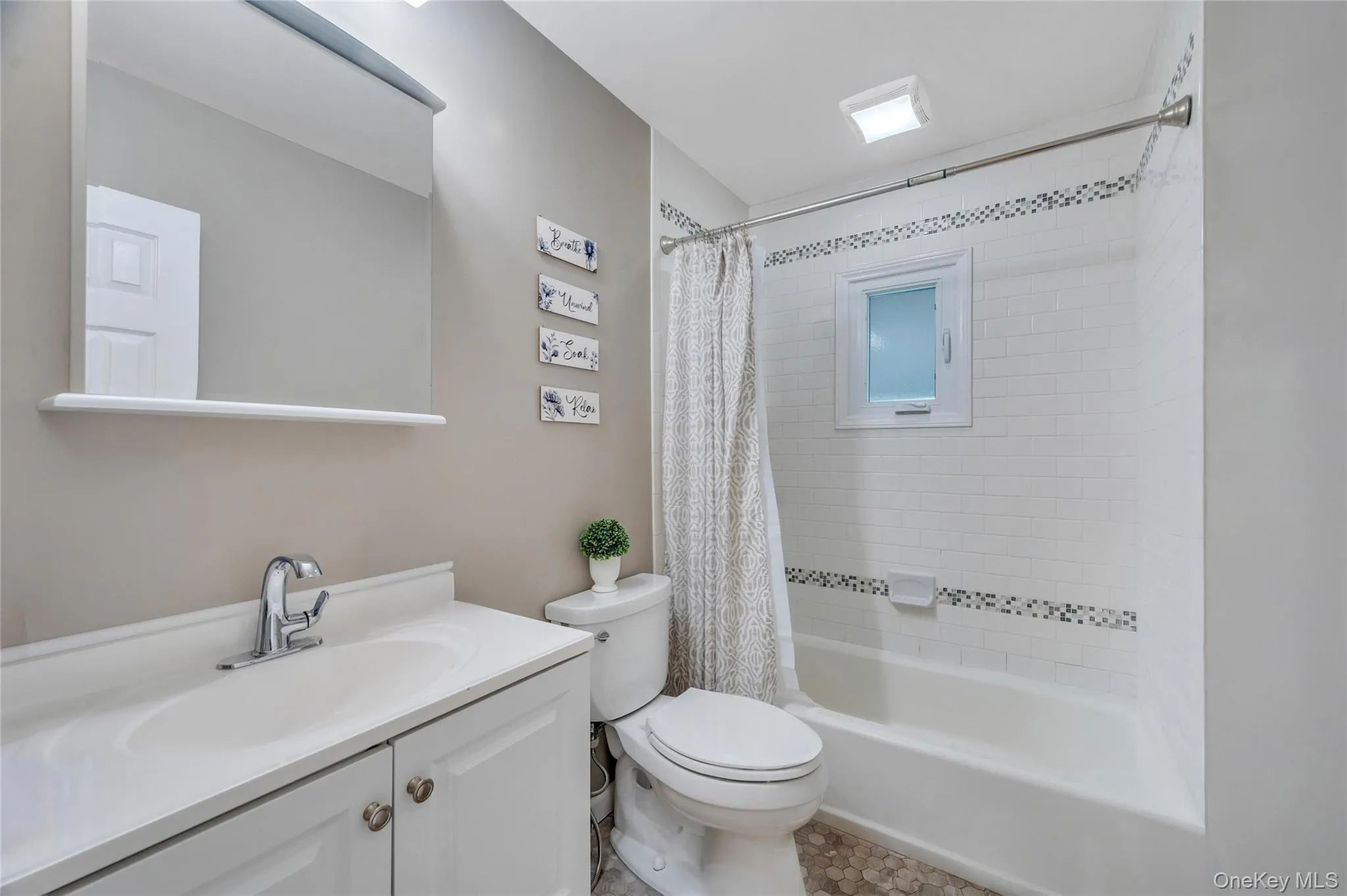 5 Sunset Avenue, Oyster Bay, NY, 3 Bedrooms Bedrooms, 6 Rooms Rooms,2 BathroomsBathrooms,Residential,For Rent,Sunset,0,1029439 5 Sunset Avenue, Oyster Bay, NY, 3 Bedrooms Bedrooms, 6 Rooms Rooms,2 BathroomsBathrooms,Residential,For Rent,Sunset,0,1029439