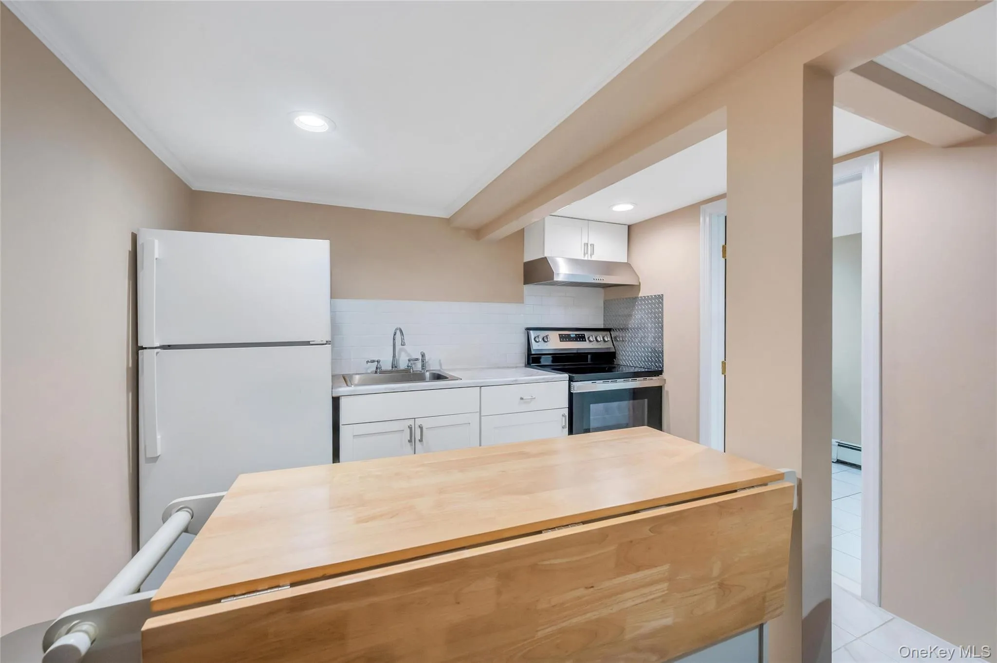 5 Sunset Avenue, Oyster Bay, NY, 3 Bedrooms Bedrooms, 6 Rooms Rooms,2 BathroomsBathrooms,Residential,For Rent,Sunset,0,1029439 5 Sunset Avenue, Oyster Bay, NY, 3 Bedrooms Bedrooms, 6 Rooms Rooms,2 BathroomsBathrooms,Residential,For Rent,Sunset,0,1029439