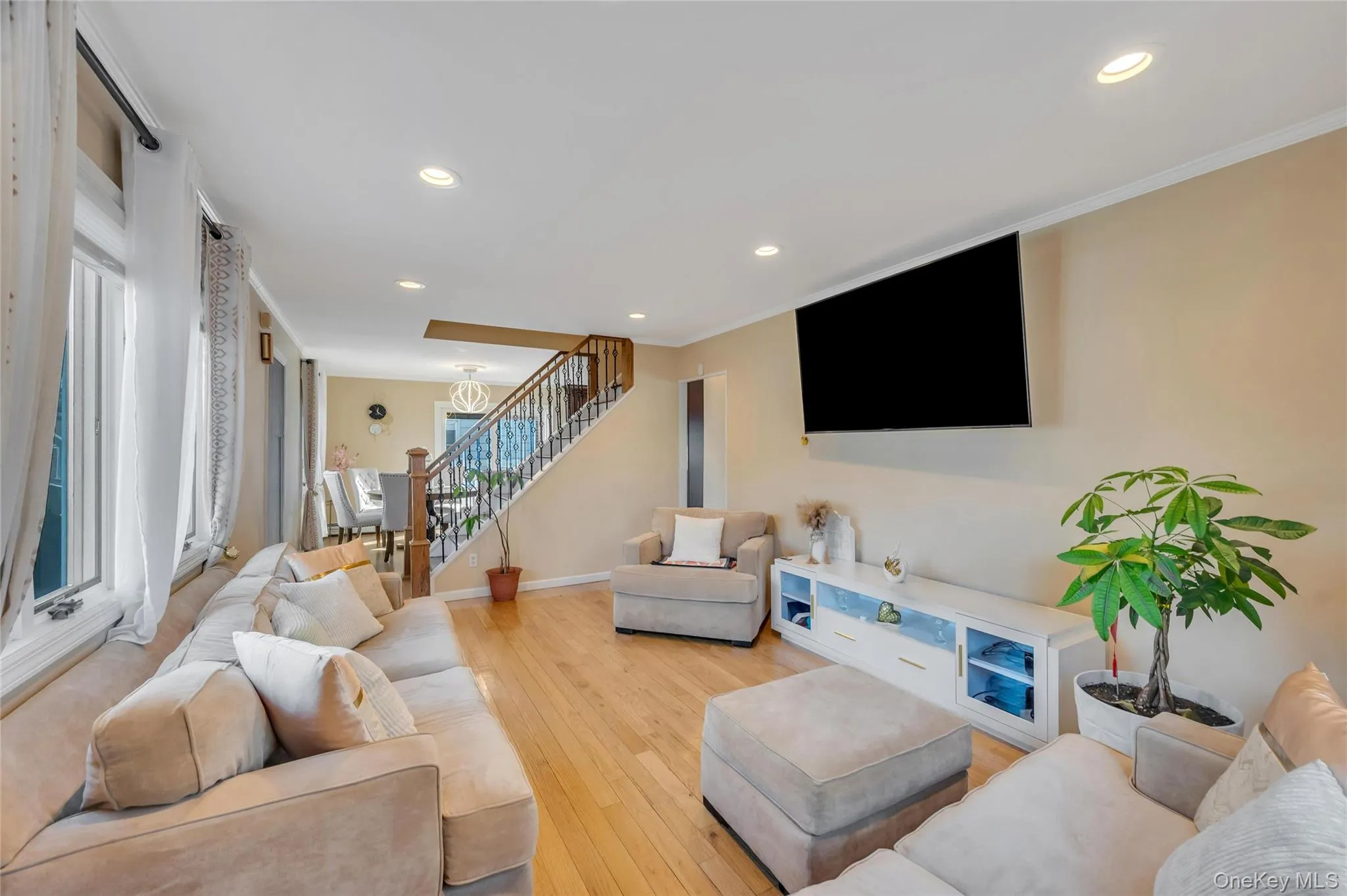 5 Sunset Avenue, Oyster Bay, NY, 3 Bedrooms Bedrooms, 6 Rooms Rooms,2 BathroomsBathrooms,Residential,For Rent,Sunset,0,1029439 5 Sunset Avenue, Oyster Bay, NY, 3 Bedrooms Bedrooms, 6 Rooms Rooms,2 BathroomsBathrooms,Residential,For Rent,Sunset,0,1029439