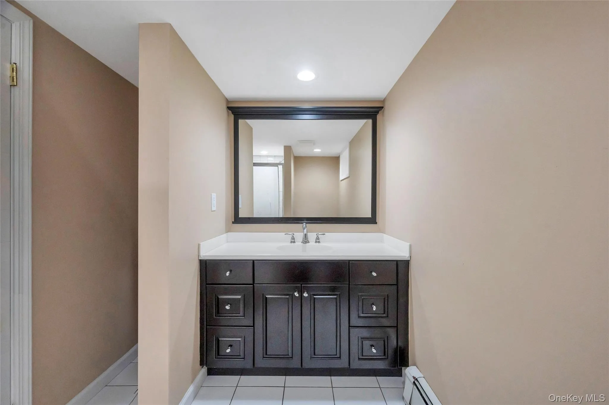 5 Sunset Avenue, Oyster Bay, NY, 3 Bedrooms Bedrooms, 6 Rooms Rooms,2 BathroomsBathrooms,Residential,For Rent,Sunset,0,1029439 5 Sunset Avenue, Oyster Bay, NY, 3 Bedrooms Bedrooms, 6 Rooms Rooms,2 BathroomsBathrooms,Residential,For Rent,Sunset,0,1029439
