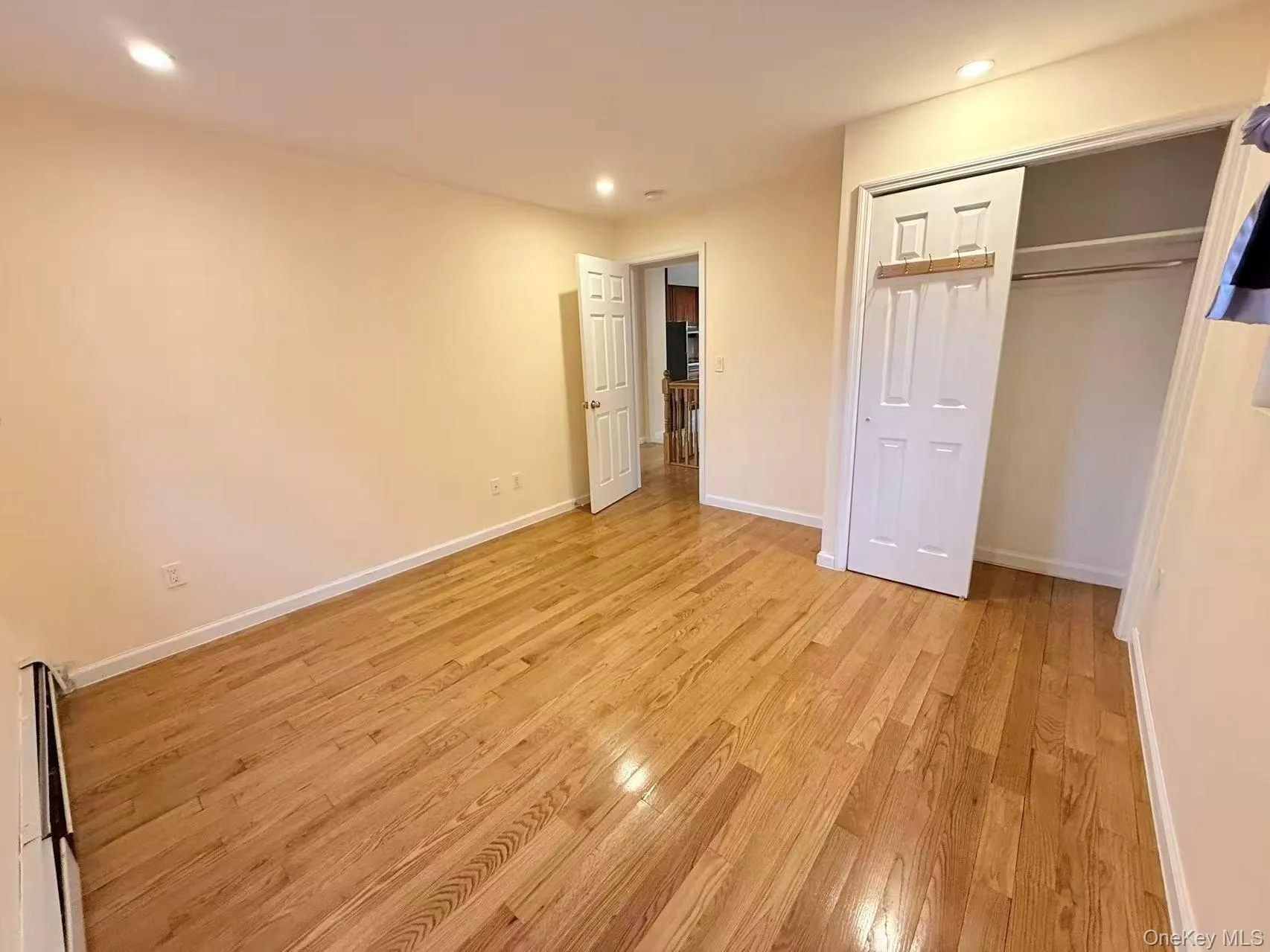 45-28 Parsons Boulevard, New York, NY, 2 Bedrooms Bedrooms, 5 Rooms Rooms,1 BathroomBathrooms,Residential Lease,For Rent,Parsons,0,1029441 45-28 Parsons Boulevard, New York, NY, 2 Bedrooms Bedrooms, 5 Rooms Rooms,1 BathroomBathrooms,Residential Lease,For Rent,Parsons,0,1029441