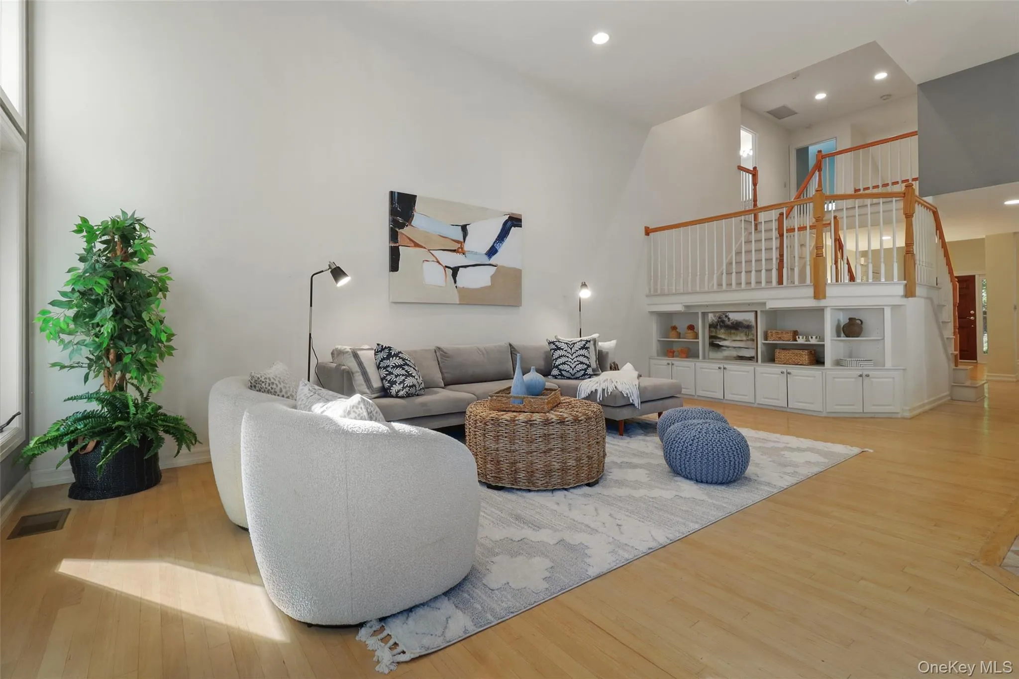Large family room with great natural light Large family room with great natural light