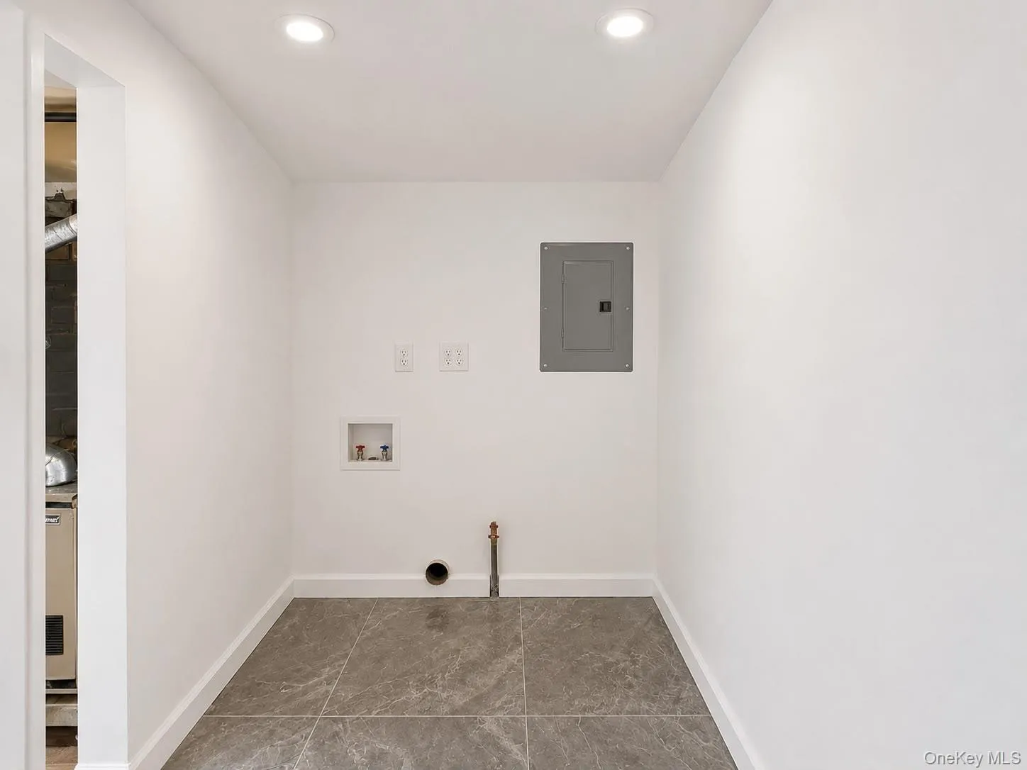 11 Ivan Court, New York, NY, 2 Bedrooms Bedrooms, 6 Rooms Rooms,1 BathroomBathrooms,Residential,For Rent,Ivan,0,1029445 11 Ivan Court, New York, NY, 2 Bedrooms Bedrooms, 6 Rooms Rooms,1 BathroomBathrooms,Residential,For Rent,Ivan,0,1029445