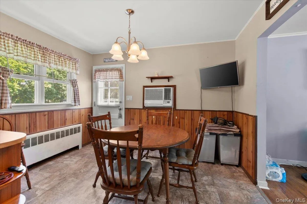 101 Lake Avenue, Smithtown, NY, 3 Bedrooms Bedrooms, 5 Rooms Rooms,2 BathroomsBathrooms,Residential,For Rent,Lake,0,1029446 101 Lake Avenue, Smithtown, NY, 3 Bedrooms Bedrooms, 5 Rooms Rooms,2 BathroomsBathrooms,Residential,For Rent,Lake,0,1029446