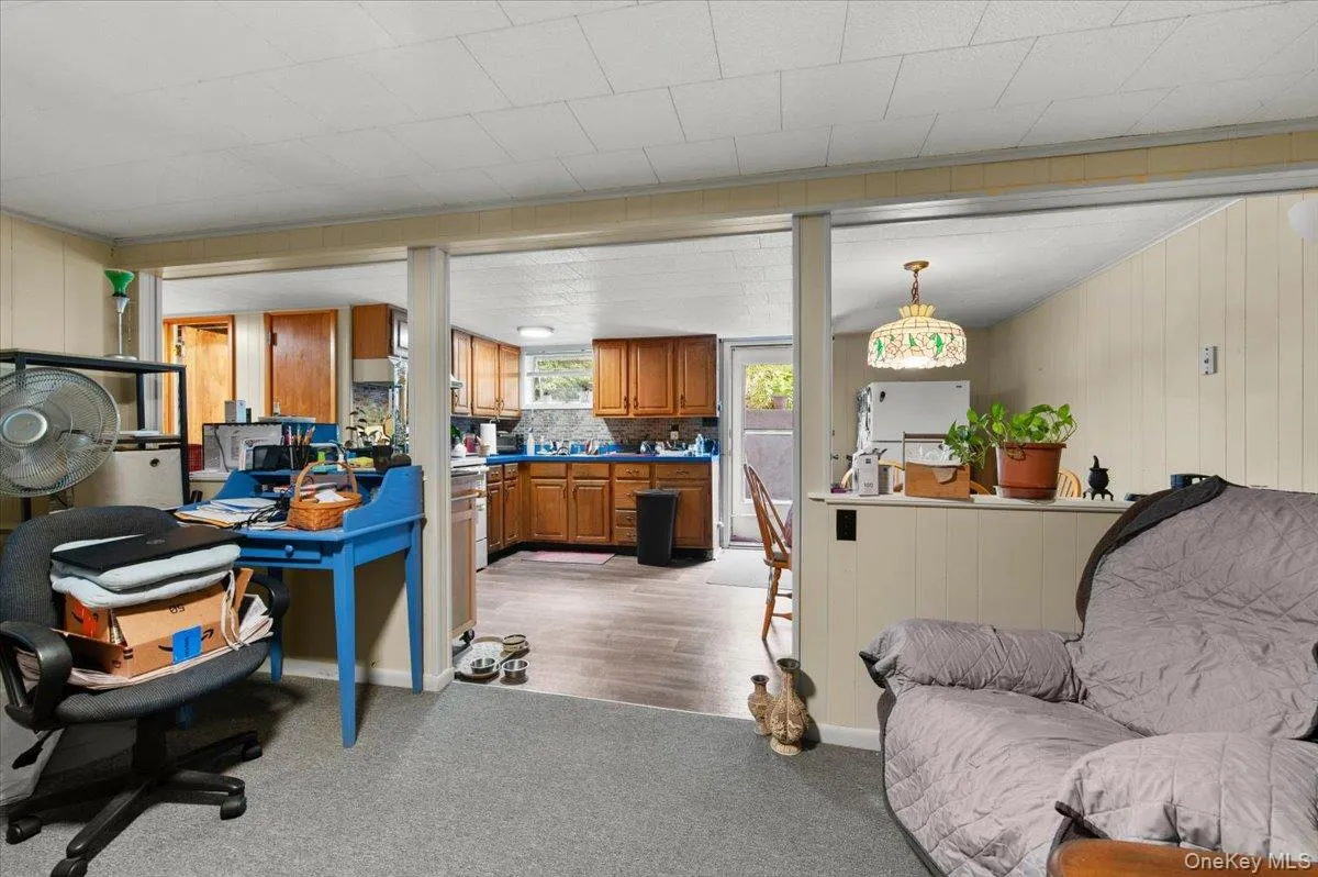 101 Lake Avenue, Smithtown, NY, 3 Bedrooms Bedrooms, 5 Rooms Rooms,2 BathroomsBathrooms,Residential,For Rent,Lake,0,1029446 101 Lake Avenue, Smithtown, NY, 3 Bedrooms Bedrooms, 5 Rooms Rooms,2 BathroomsBathrooms,Residential,For Rent,Lake,0,1029446