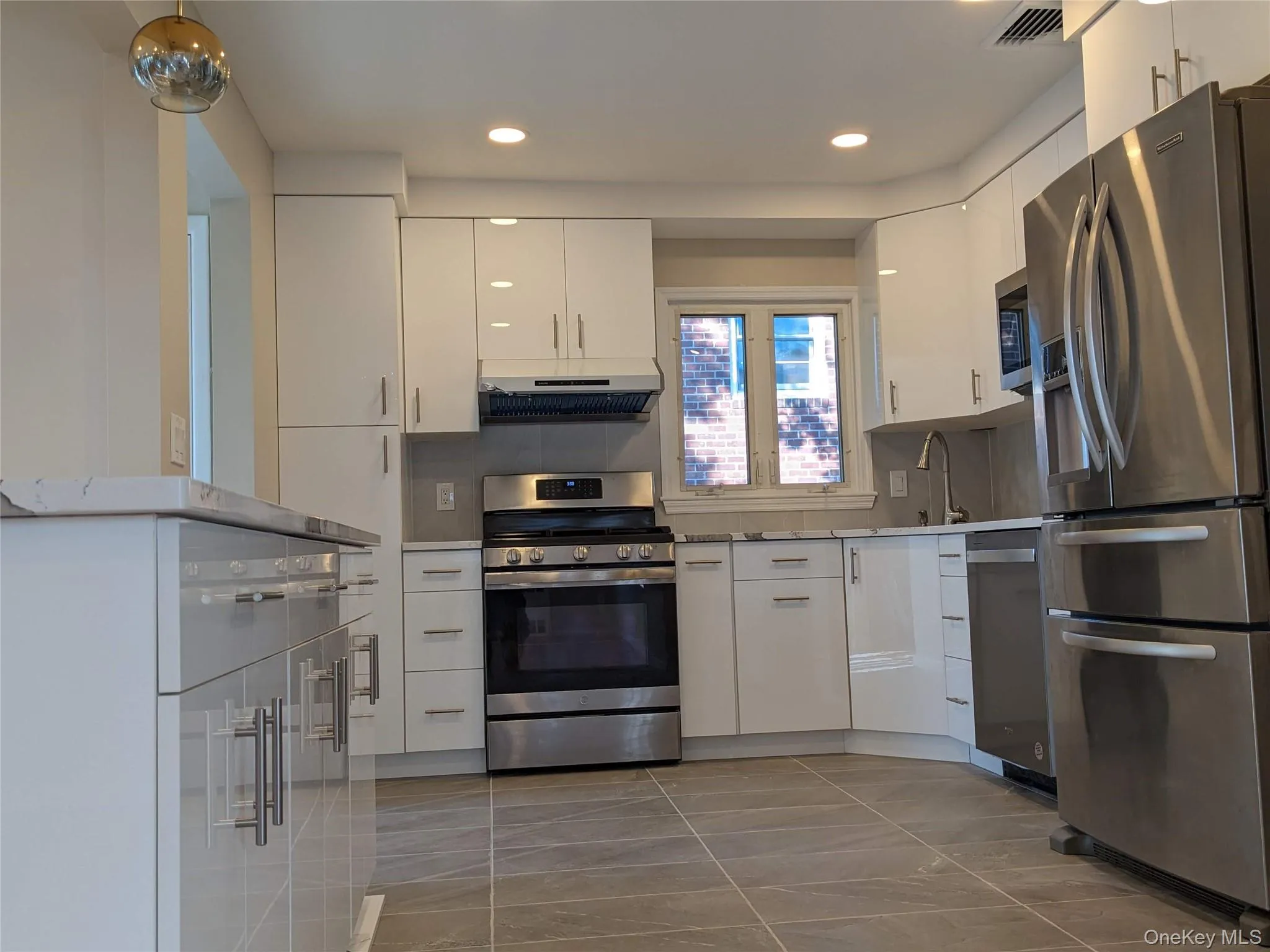 25116 Gaskell Road, New York, NY, 3 Bedrooms Bedrooms, 11 Rooms Rooms,3 BathroomsBathrooms,Residential Lease,For Rent,Gaskell,0,1029448 25116 Gaskell Road, New York, NY, 3 Bedrooms Bedrooms, 11 Rooms Rooms,3 BathroomsBathrooms,Residential Lease,For Rent,Gaskell,0,1029448