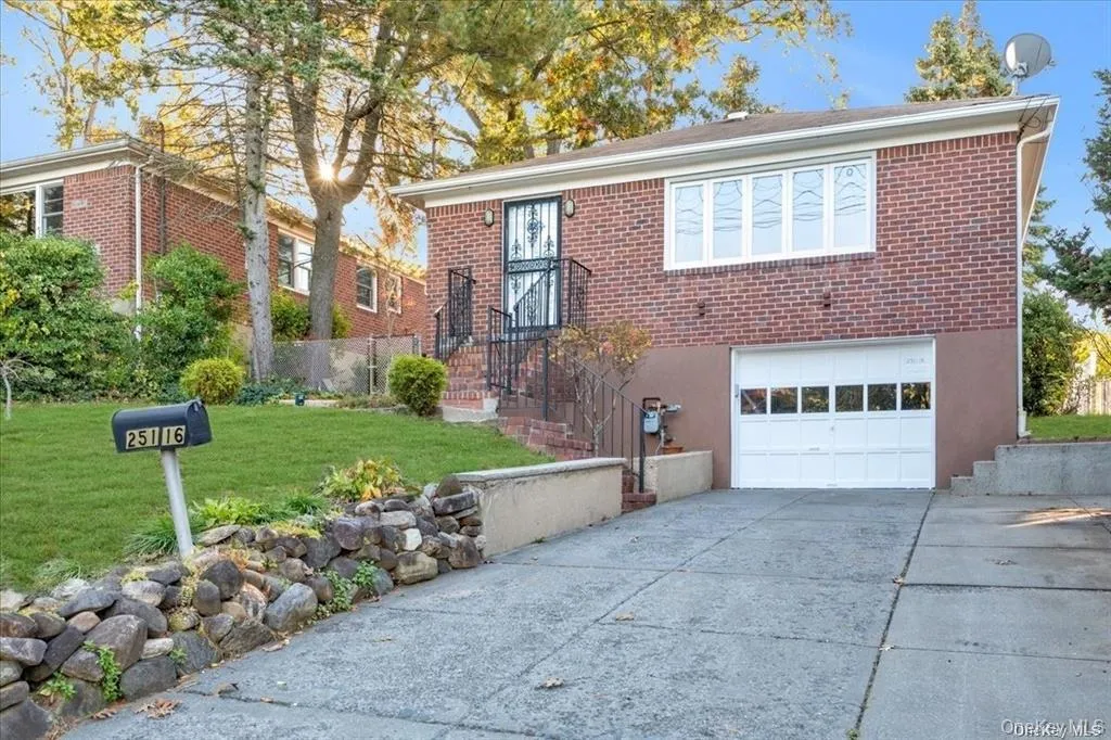 25116 Gaskell Road, New York, NY, 3 Bedrooms Bedrooms, 11 Rooms Rooms,3 BathroomsBathrooms,Residential Lease,For Rent,Gaskell,0,1029448 25116 Gaskell Road, New York, NY, 3 Bedrooms Bedrooms, 11 Rooms Rooms,3 BathroomsBathrooms,Residential Lease,For Rent,Gaskell,0,1029448