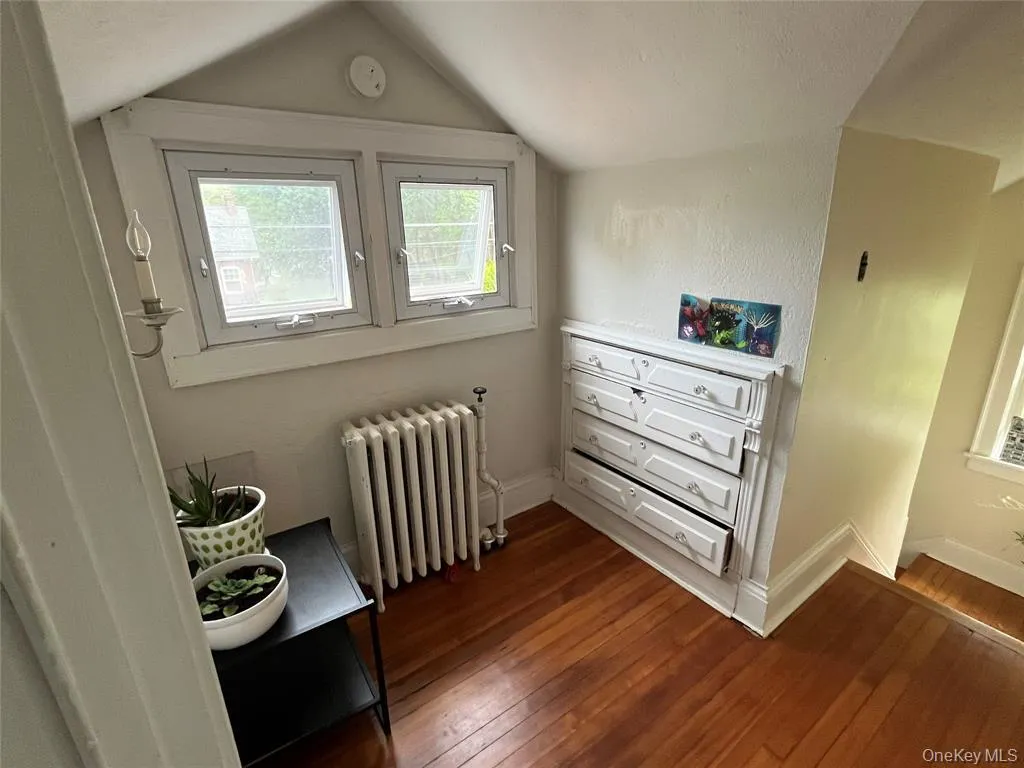 25 Willow Avenue, Huntington, NY, 3 Bedrooms Bedrooms, 6 Rooms Rooms,1 BathroomBathrooms,Residential Lease,For Rent,Willow,0,1029456 25 Willow Avenue, Huntington, NY, 3 Bedrooms Bedrooms, 6 Rooms Rooms,1 BathroomBathrooms,Residential Lease,For Rent,Willow,0,1029456