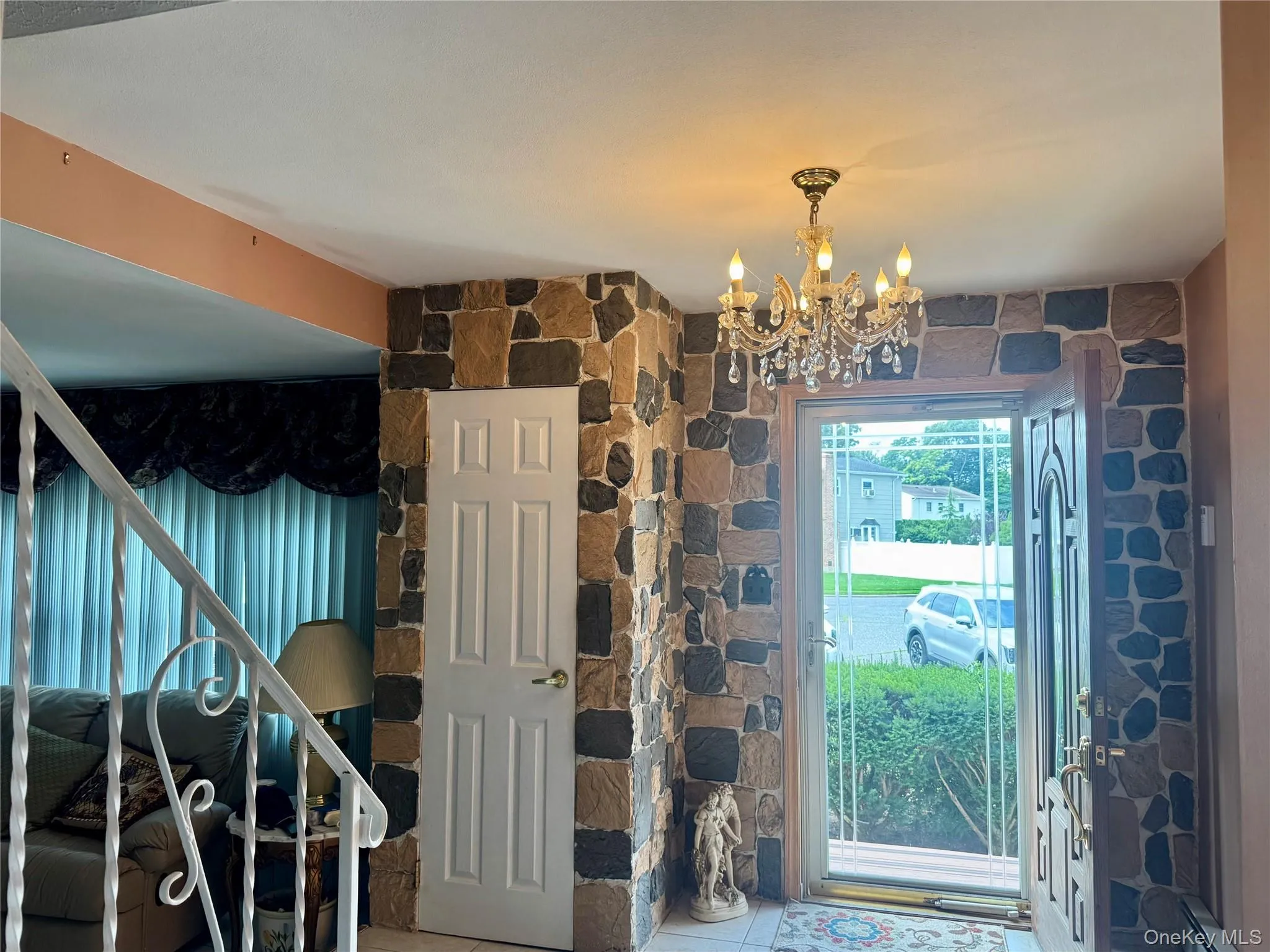 49 Avis Drive, Islip, NY, 4 Bedrooms Bedrooms, 7 Rooms Rooms,1 BathroomBathrooms,Residential,For Rent,Avis,0,1029457 49 Avis Drive, Islip, NY, 4 Bedrooms Bedrooms, 7 Rooms Rooms,1 BathroomBathrooms,Residential,For Rent,Avis,0,1029457