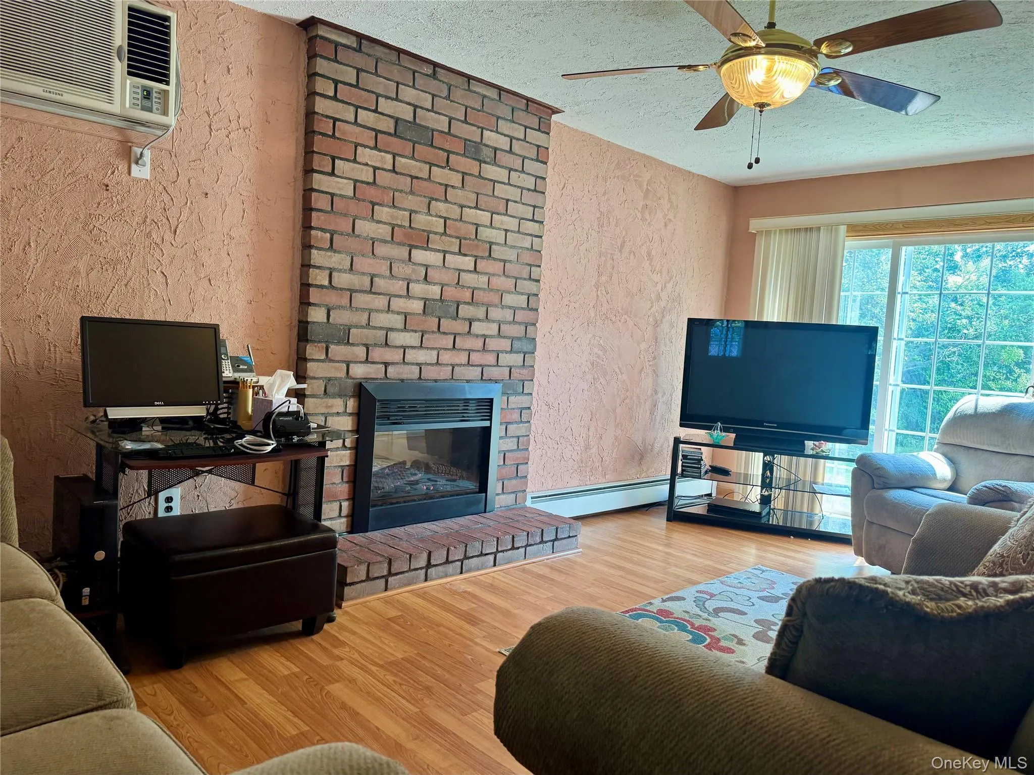 49 Avis Drive, Islip, NY, 4 Bedrooms Bedrooms, 7 Rooms Rooms,1 BathroomBathrooms,Residential,For Rent,Avis,0,1029457 49 Avis Drive, Islip, NY, 4 Bedrooms Bedrooms, 7 Rooms Rooms,1 BathroomBathrooms,Residential,For Rent,Avis,0,1029457