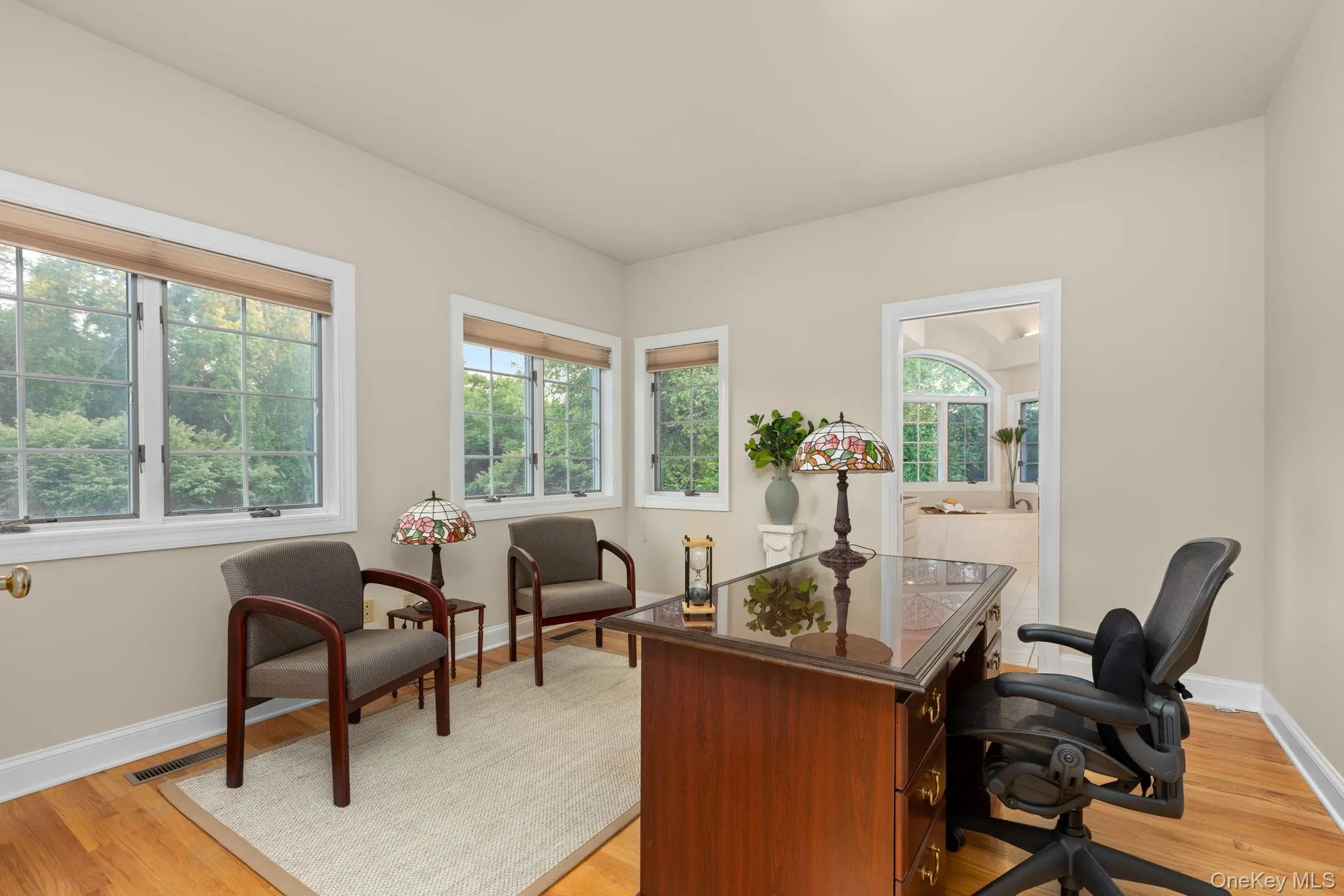 Private first-floor office offering a quiet and inspiring workspace. Private first-floor office offering a quiet and inspiring workspace.