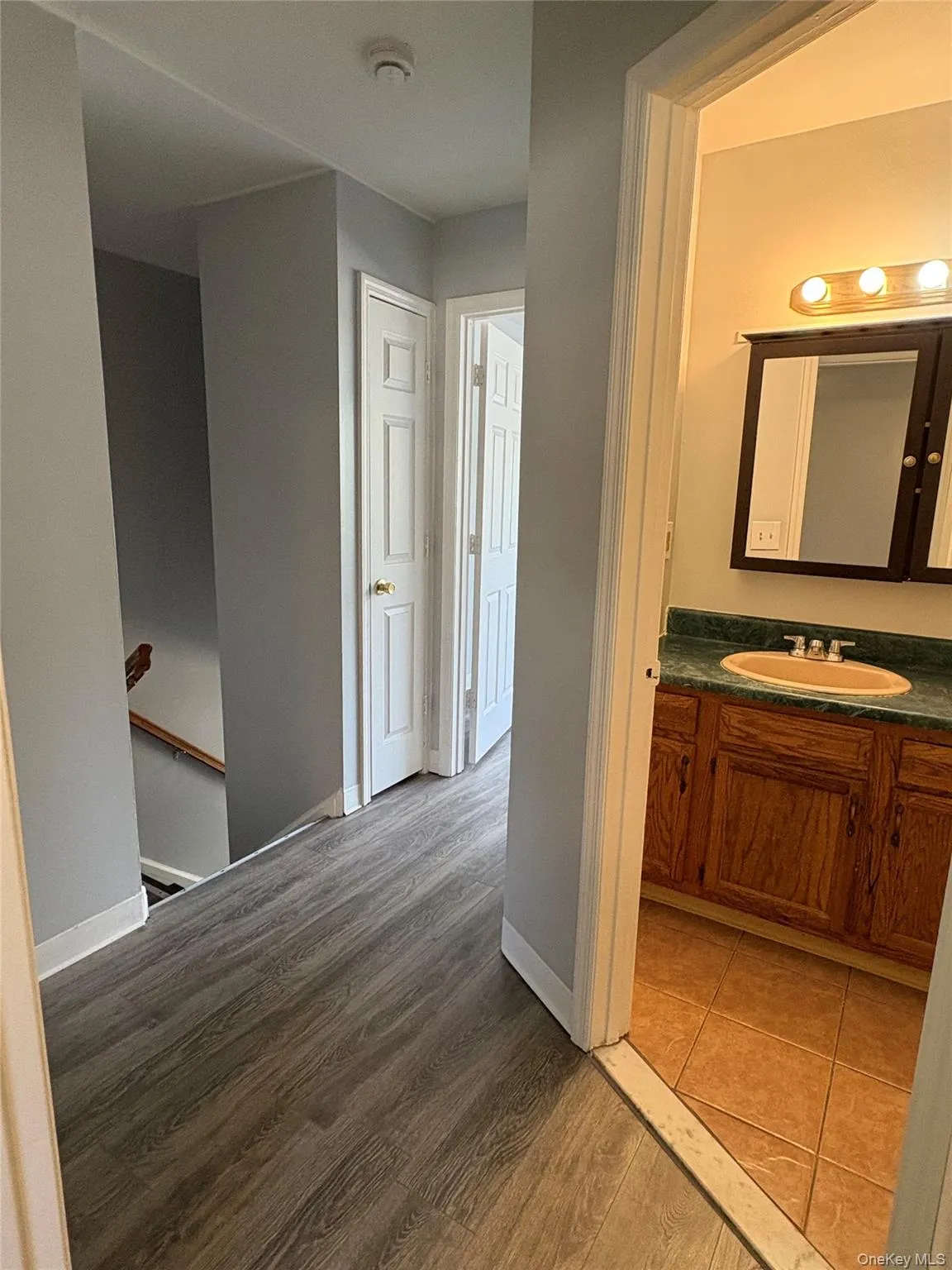 32 Palmer Avenue, Middletown, NY, 2 Bedrooms Bedrooms, 5 Rooms Rooms,1 BathroomBathrooms,Residential Lease,For Rent,Palmer,0,1029463 32 Palmer Avenue, Middletown, NY, 2 Bedrooms Bedrooms, 5 Rooms Rooms,1 BathroomBathrooms,Residential Lease,For Rent,Palmer,0,1029463