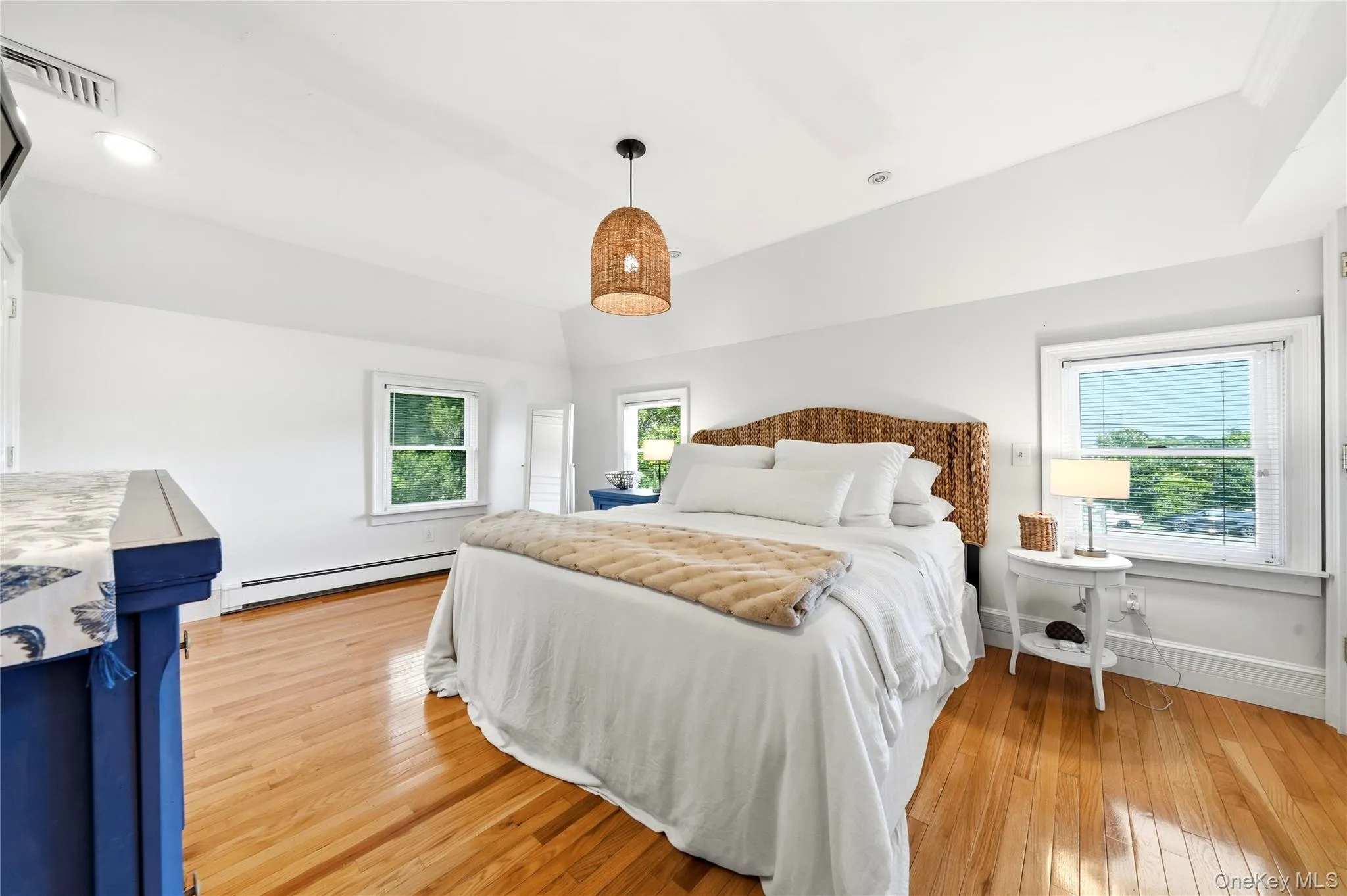 22 Gillette Avenue, Islip, NY, 4 Bedrooms Bedrooms, 8 Rooms Rooms,2 BathroomsBathrooms,Residential,For Rent,Gillette,0,1029464 22 Gillette Avenue, Islip, NY, 4 Bedrooms Bedrooms, 8 Rooms Rooms,2 BathroomsBathrooms,Residential,For Rent,Gillette,0,1029464