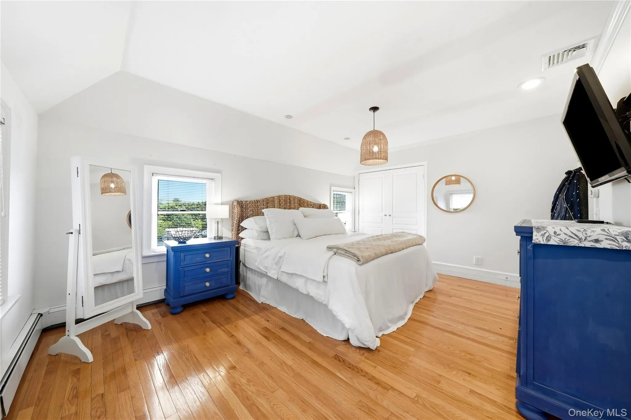 22 Gillette Avenue, Islip, NY, 4 Bedrooms Bedrooms, 8 Rooms Rooms,2 BathroomsBathrooms,Residential,For Rent,Gillette,0,1029464 22 Gillette Avenue, Islip, NY, 4 Bedrooms Bedrooms, 8 Rooms Rooms,2 BathroomsBathrooms,Residential,For Rent,Gillette,0,1029464
