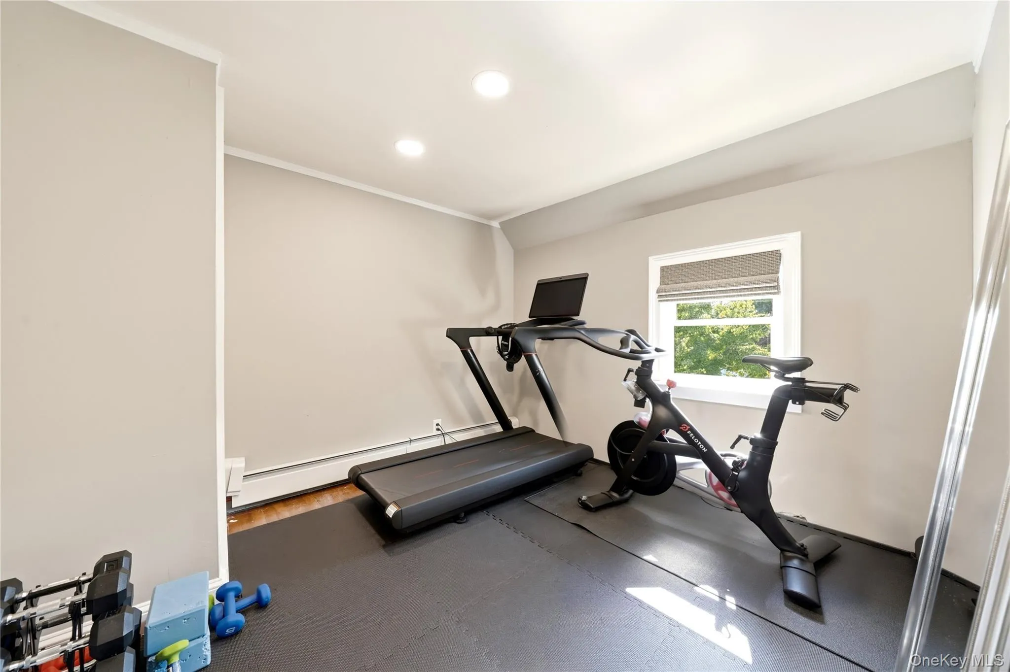 22 Gillette Avenue, Islip, NY, 4 Bedrooms Bedrooms, 8 Rooms Rooms,2 BathroomsBathrooms,Residential,For Rent,Gillette,0,1029464 22 Gillette Avenue, Islip, NY, 4 Bedrooms Bedrooms, 8 Rooms Rooms,2 BathroomsBathrooms,Residential,For Rent,Gillette,0,1029464
