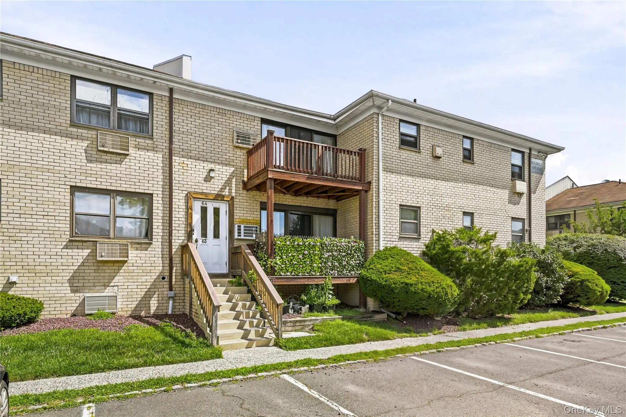 64 W. Sneden Place, Ramapo, NY, 2 Bedrooms Bedrooms, 5 Rooms Rooms,1 BathroomBathrooms,Residential,For Rent,W. Sneden,0,1029476 64 W. Sneden Place, Ramapo, NY, 2 Bedrooms Bedrooms, 5 Rooms Rooms,1 BathroomBathrooms,Residential,For Rent,W. Sneden,0,1029476