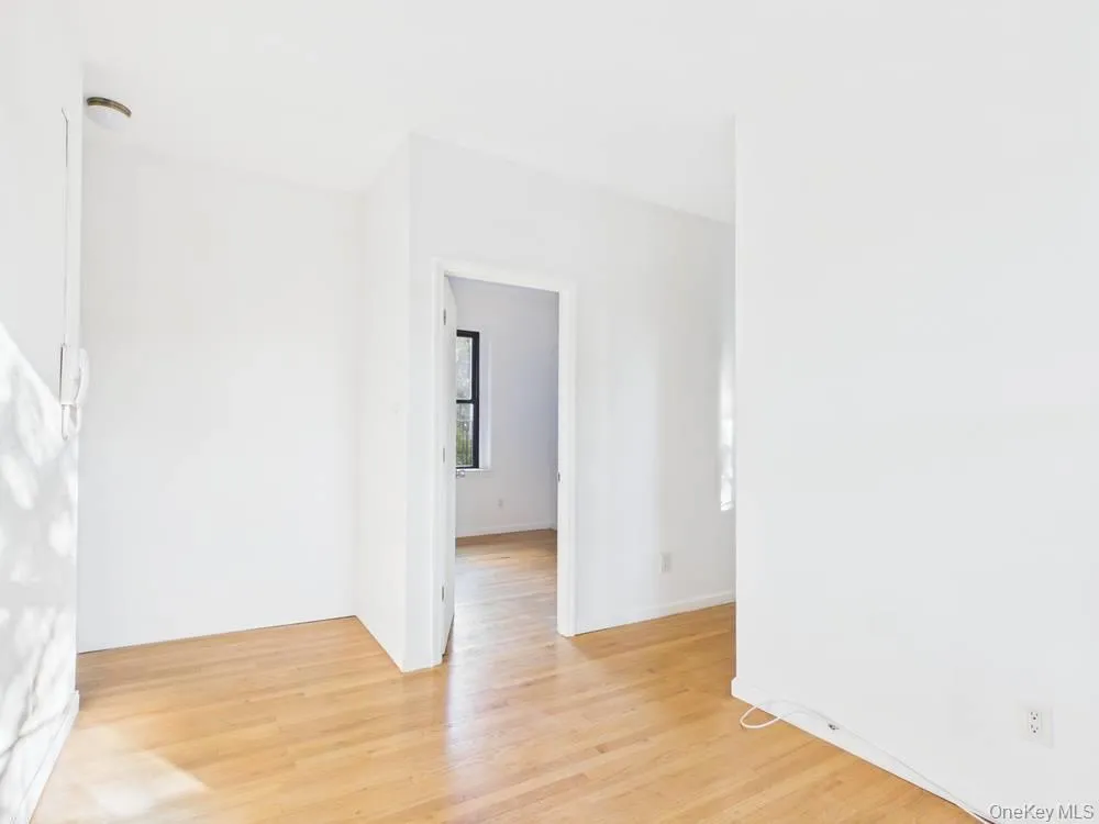 21-37 33rd street, New York, NY, 2 Bedrooms Bedrooms, 4 Rooms Rooms,1 BathroomBathrooms,Residential Lease,For Rent,33rd street,0,1029481 21-37 33rd street, New York, NY, 2 Bedrooms Bedrooms, 4 Rooms Rooms,1 BathroomBathrooms,Residential Lease,For Rent,33rd street,0,1029481