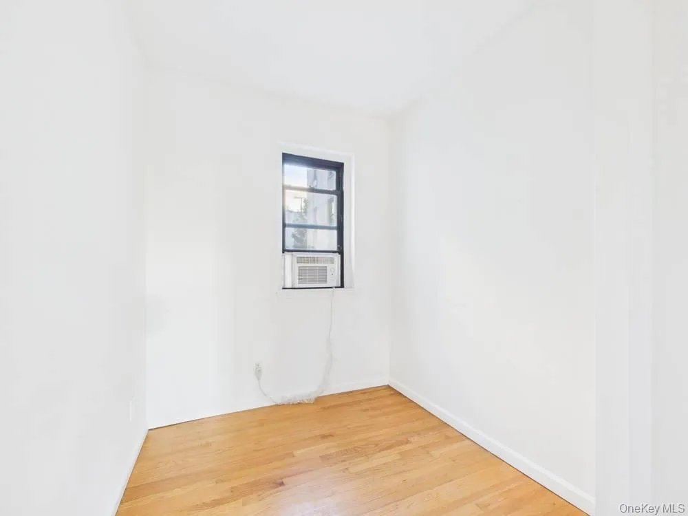 21-37 33rd street, New York, NY, 2 Bedrooms Bedrooms, 4 Rooms Rooms,1 BathroomBathrooms,Residential Lease,For Rent,33rd street,0,1029481 21-37 33rd street, New York, NY, 2 Bedrooms Bedrooms, 4 Rooms Rooms,1 BathroomBathrooms,Residential Lease,For Rent,33rd street,0,1029481