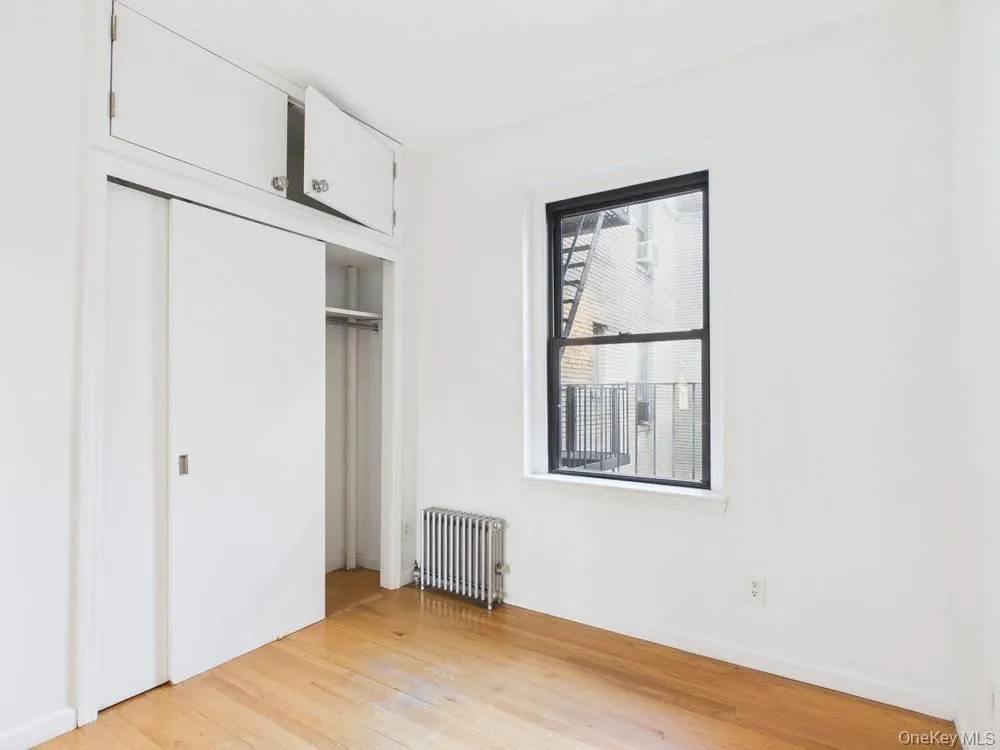 21-37 33rd street, New York, NY, 2 Bedrooms Bedrooms, 4 Rooms Rooms,1 BathroomBathrooms,Residential Lease,For Rent,33rd street,0,1029481 21-37 33rd street, New York, NY, 2 Bedrooms Bedrooms, 4 Rooms Rooms,1 BathroomBathrooms,Residential Lease,For Rent,33rd street,0,1029481