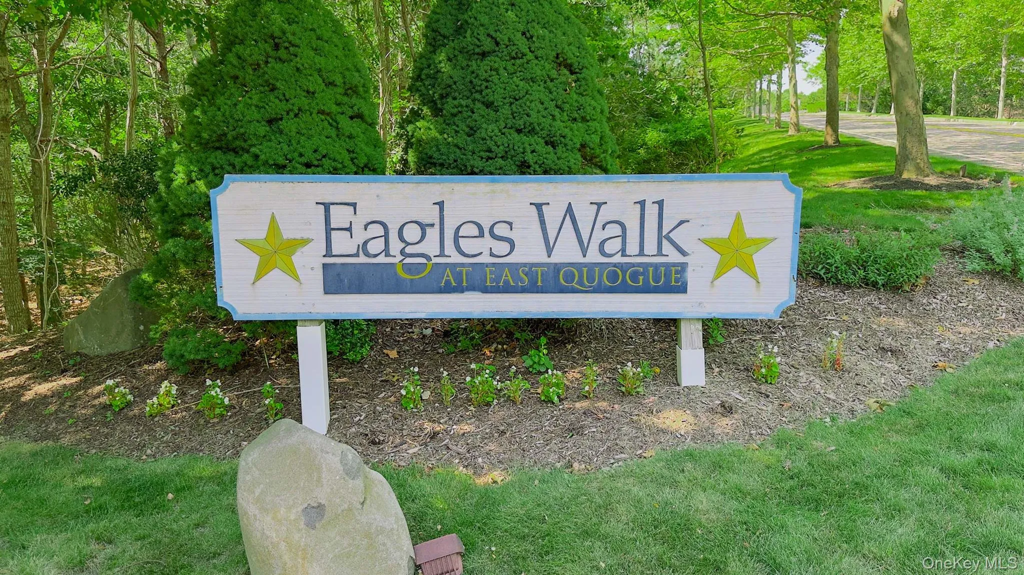 Eagles Walk at East Quogue community Entrance Eagles Walk at East Quogue community Entrance