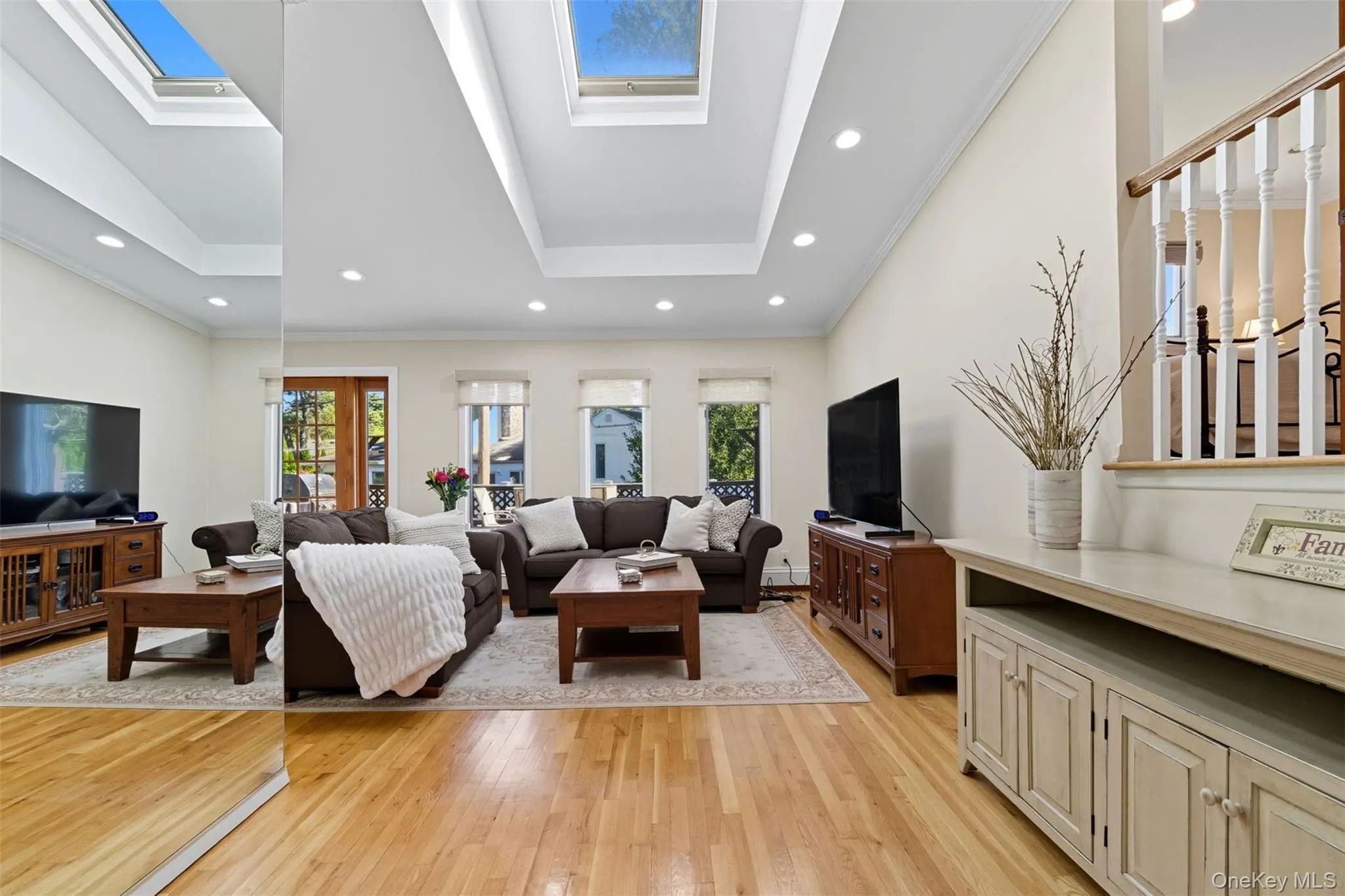 17 Willben Lane, Oyster Bay, NY, 3 Bedrooms Bedrooms, 8 Rooms Rooms,2 BathroomsBathrooms,Residential,For Rent,Willben,0,1029484 17 Willben Lane, Oyster Bay, NY, 3 Bedrooms Bedrooms, 8 Rooms Rooms,2 BathroomsBathrooms,Residential,For Rent,Willben,0,1029484