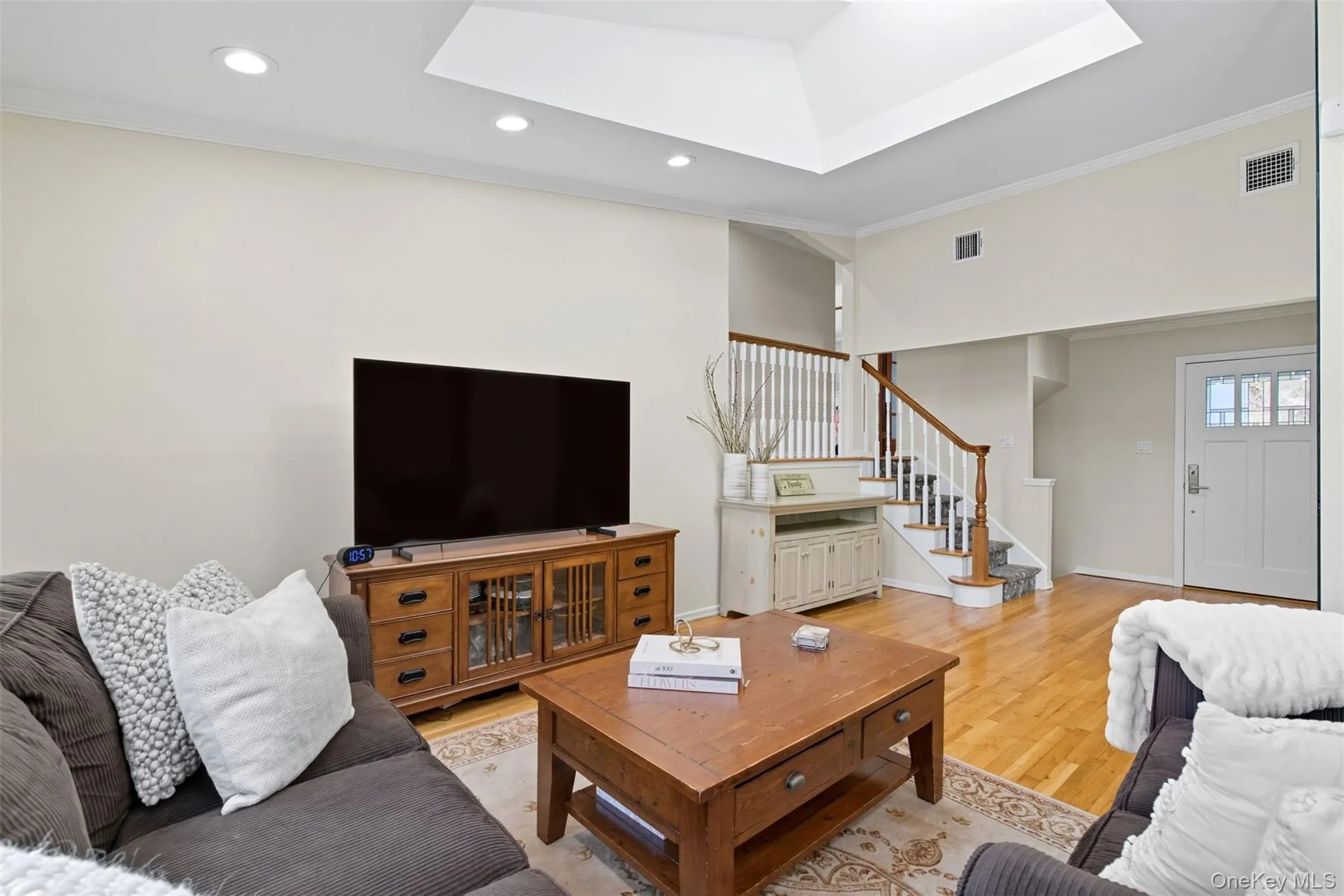 17 Willben Lane, Oyster Bay, NY, 3 Bedrooms Bedrooms, 8 Rooms Rooms,2 BathroomsBathrooms,Residential,For Rent,Willben,0,1029484 17 Willben Lane, Oyster Bay, NY, 3 Bedrooms Bedrooms, 8 Rooms Rooms,2 BathroomsBathrooms,Residential,For Rent,Willben,0,1029484