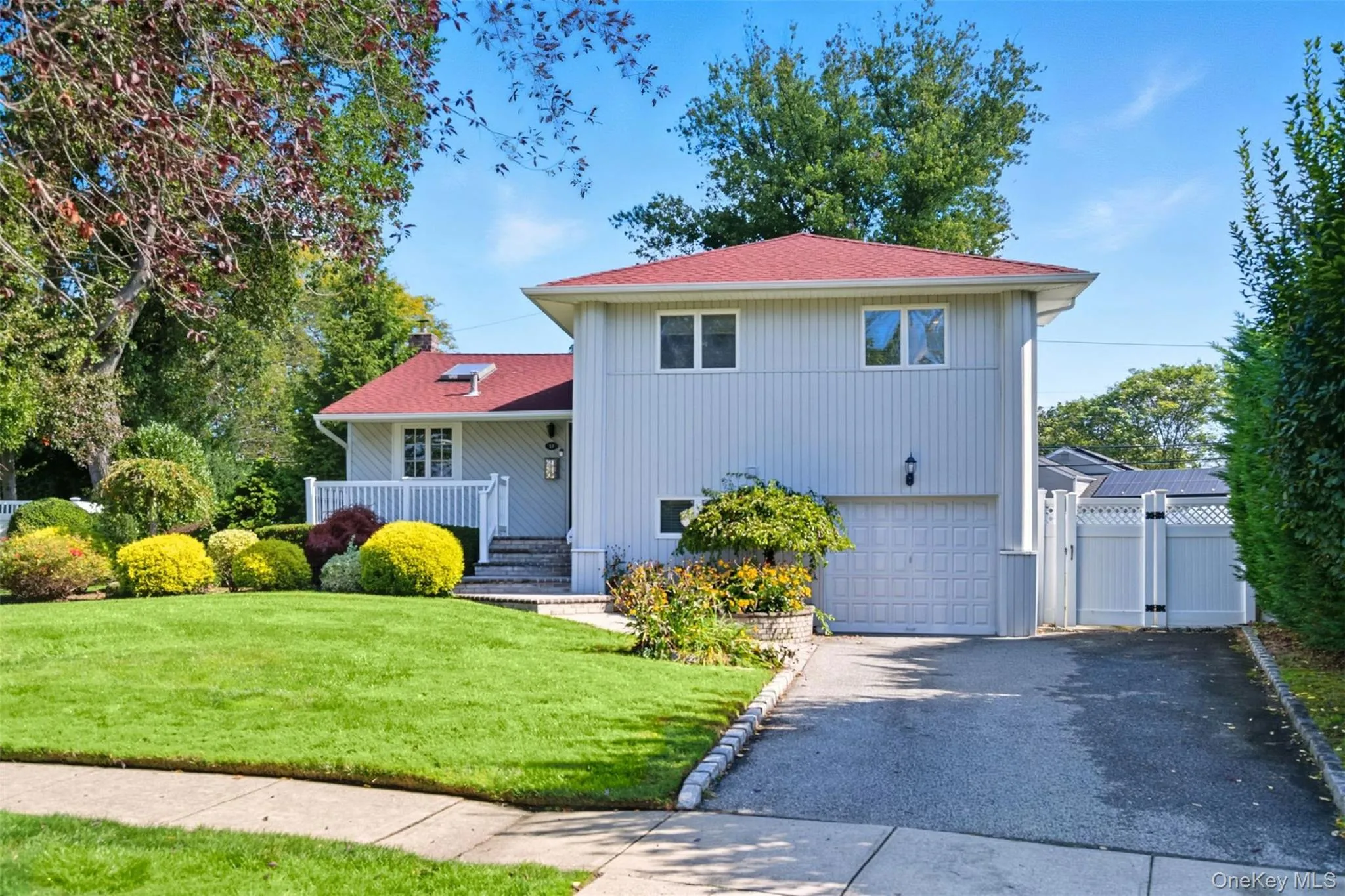 17 Willben Lane, Oyster Bay, NY, 3 Bedrooms Bedrooms, 8 Rooms Rooms,2 BathroomsBathrooms,Residential,For Rent,Willben,0,1029484 17 Willben Lane, Oyster Bay, NY, 3 Bedrooms Bedrooms, 8 Rooms Rooms,2 BathroomsBathrooms,Residential,For Rent,Willben,0,1029484