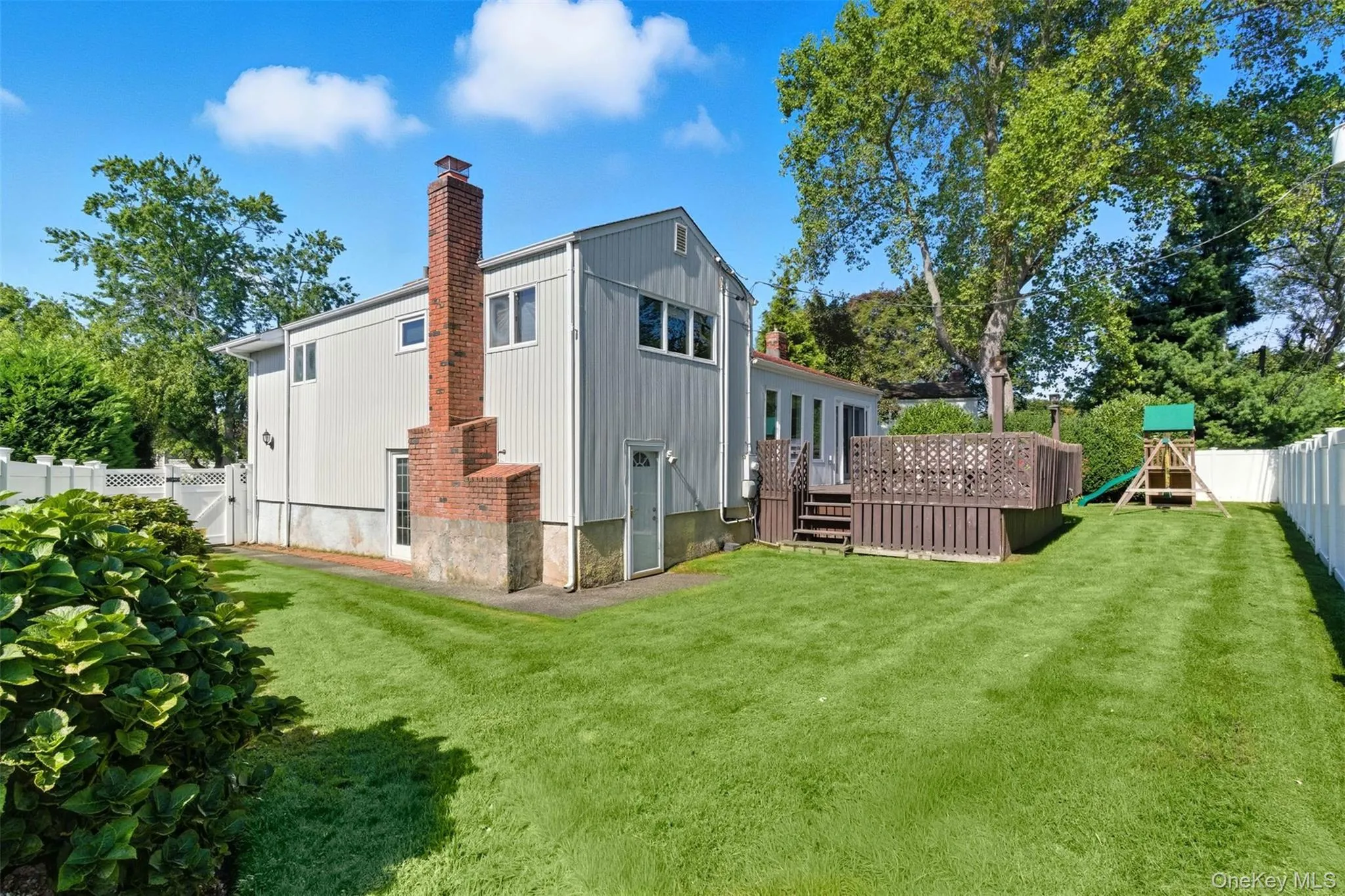 17 Willben Lane, Oyster Bay, NY, 3 Bedrooms Bedrooms, 8 Rooms Rooms,2 BathroomsBathrooms,Residential,For Rent,Willben,0,1029484 17 Willben Lane, Oyster Bay, NY, 3 Bedrooms Bedrooms, 8 Rooms Rooms,2 BathroomsBathrooms,Residential,For Rent,Willben,0,1029484