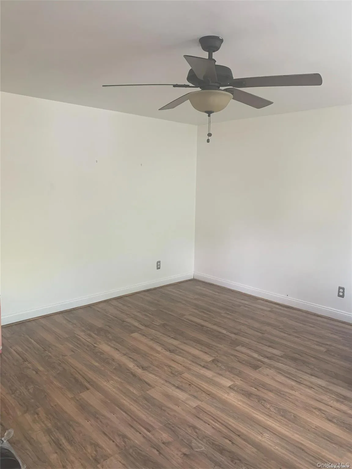 37 Shore Road, Huntington, NY, ,Commercial Lease,For Rent,Shore,0,1029493 37 Shore Road, Huntington, NY, ,Commercial Lease,For Rent,Shore,0,1029493