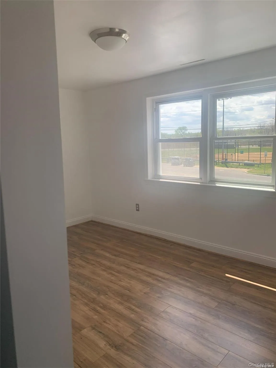 37 Shore Road, Huntington, NY, ,Commercial Lease,For Rent,Shore,0,1029493 37 Shore Road, Huntington, NY, ,Commercial Lease,For Rent,Shore,0,1029493
