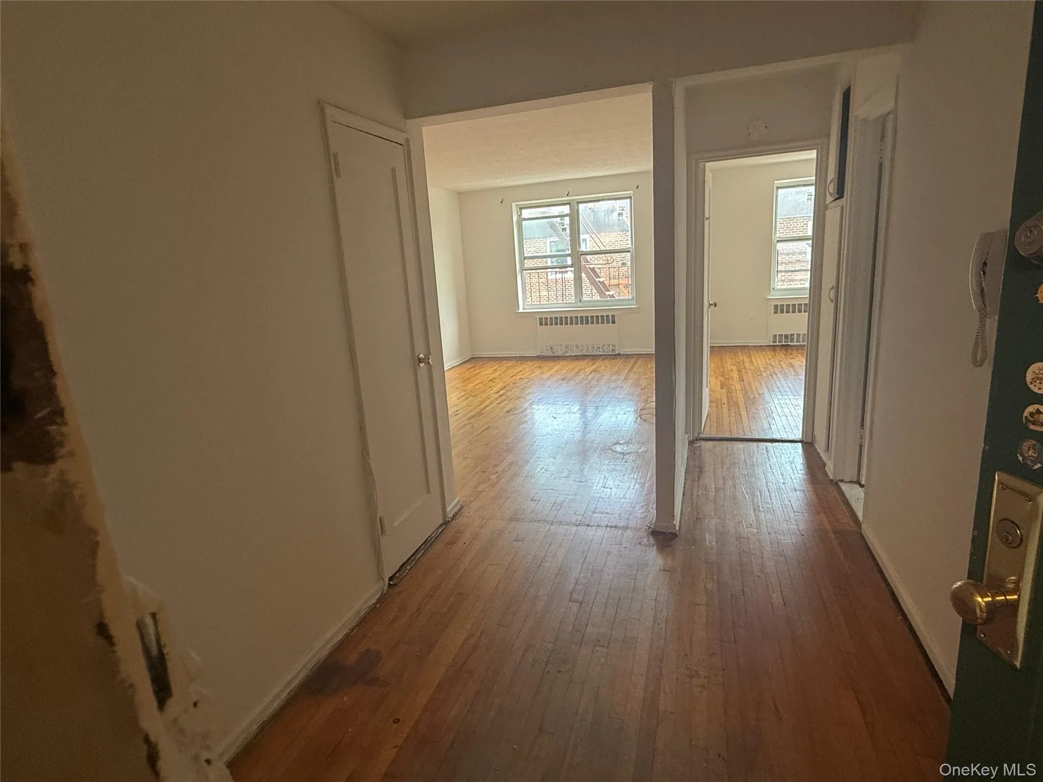 33-15 81st Street, New York, NY, 1 Bedroom Bedrooms, 3 Rooms Rooms,1 BathroomBathrooms,Residential,For Rent,81st,0,1029494 33-15 81st Street, New York, NY, 1 Bedroom Bedrooms, 3 Rooms Rooms,1 BathroomBathrooms,Residential,For Rent,81st,0,1029494