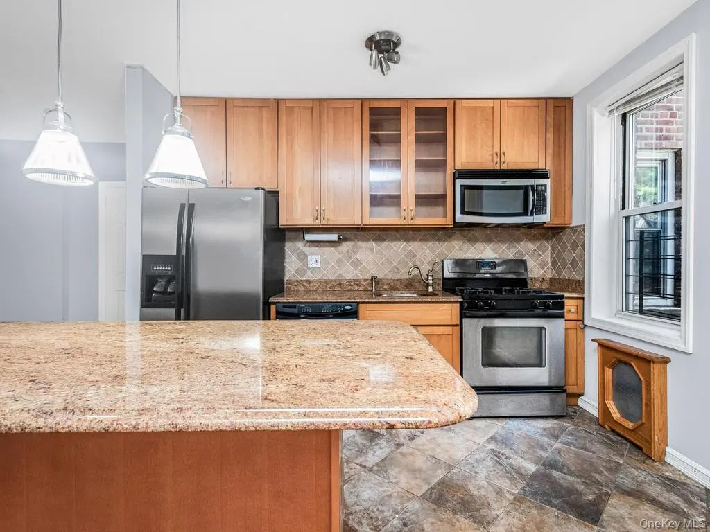 5601 Riverdale Avenue, New York, NY, 1 Bedroom Bedrooms, 4 Rooms Rooms,1 BathroomBathrooms,Residential,For Rent,Riverdale,0,1029498 5601 Riverdale Avenue, New York, NY, 1 Bedroom Bedrooms, 4 Rooms Rooms,1 BathroomBathrooms,Residential,For Rent,Riverdale,0,1029498