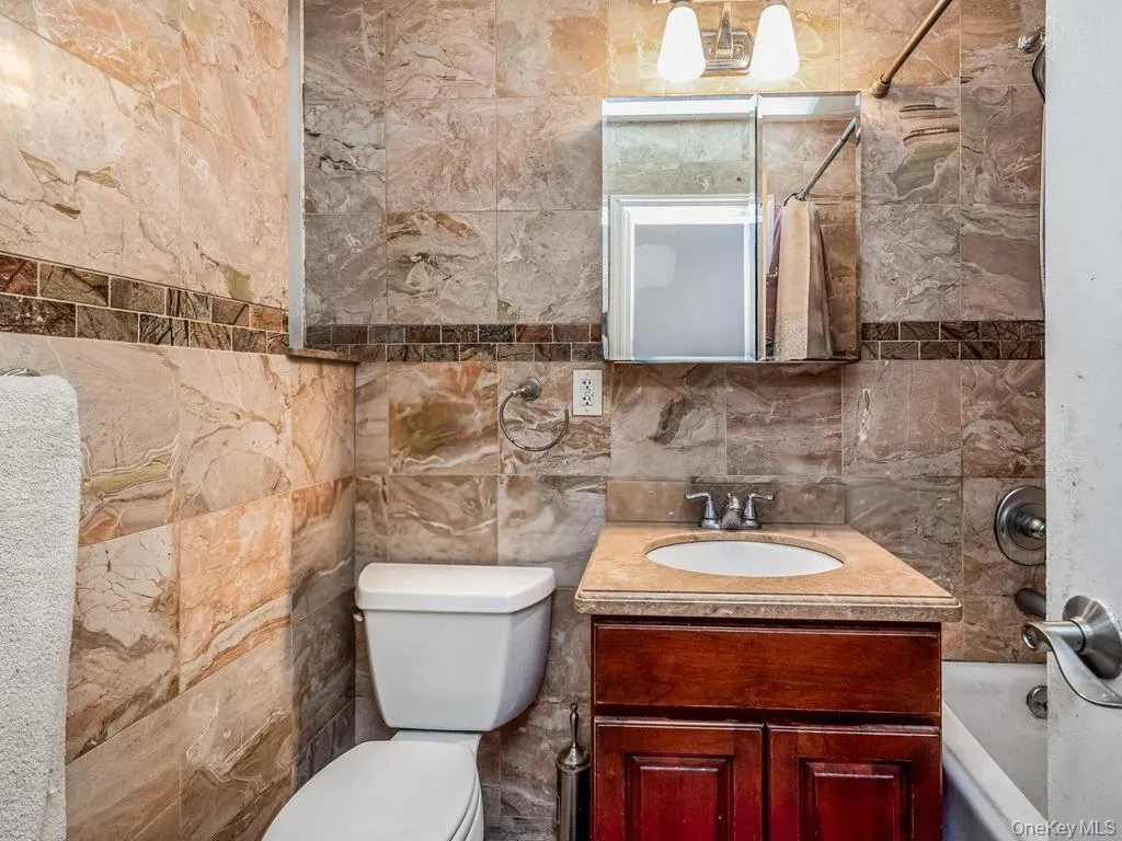 5601 Riverdale Avenue, New York, NY, 1 Bedroom Bedrooms, 4 Rooms Rooms,1 BathroomBathrooms,Residential,For Rent,Riverdale,0,1029498 5601 Riverdale Avenue, New York, NY, 1 Bedroom Bedrooms, 4 Rooms Rooms,1 BathroomBathrooms,Residential,For Rent,Riverdale,0,1029498
