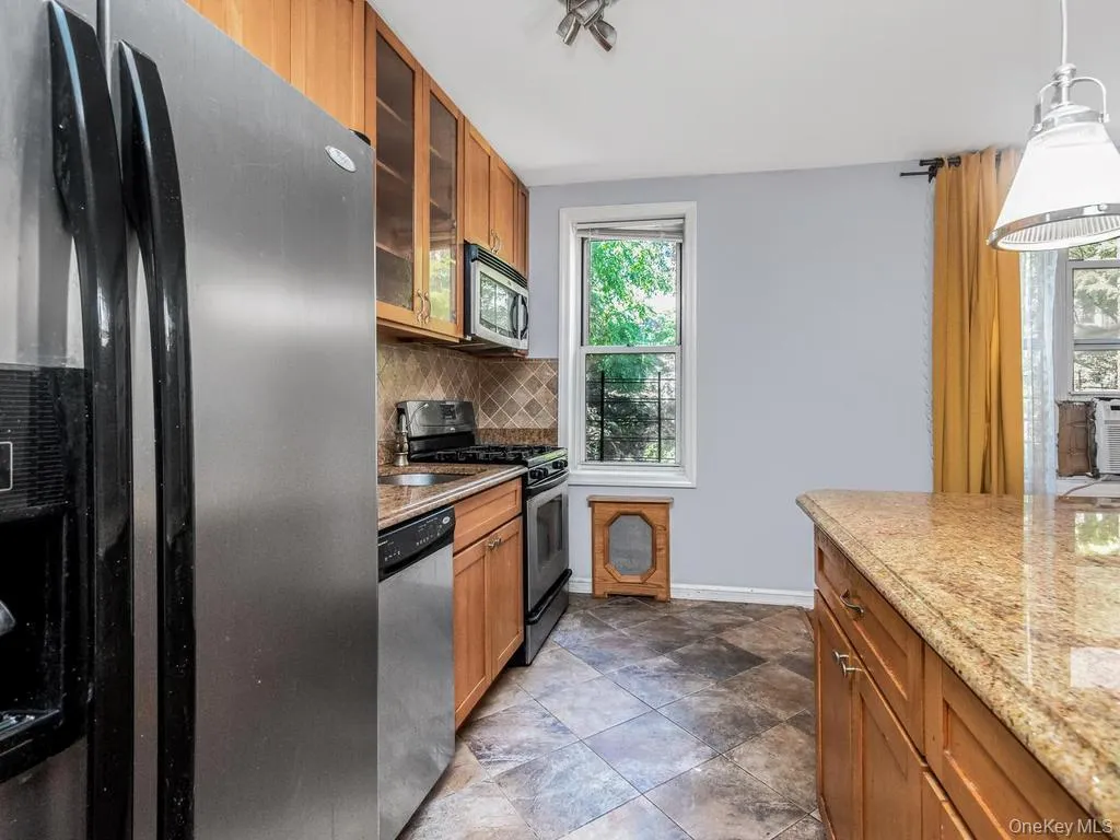 5601 Riverdale Avenue, New York, NY, 1 Bedroom Bedrooms, 4 Rooms Rooms,1 BathroomBathrooms,Residential,For Rent,Riverdale,0,1029498 5601 Riverdale Avenue, New York, NY, 1 Bedroom Bedrooms, 4 Rooms Rooms,1 BathroomBathrooms,Residential,For Rent,Riverdale,0,1029498