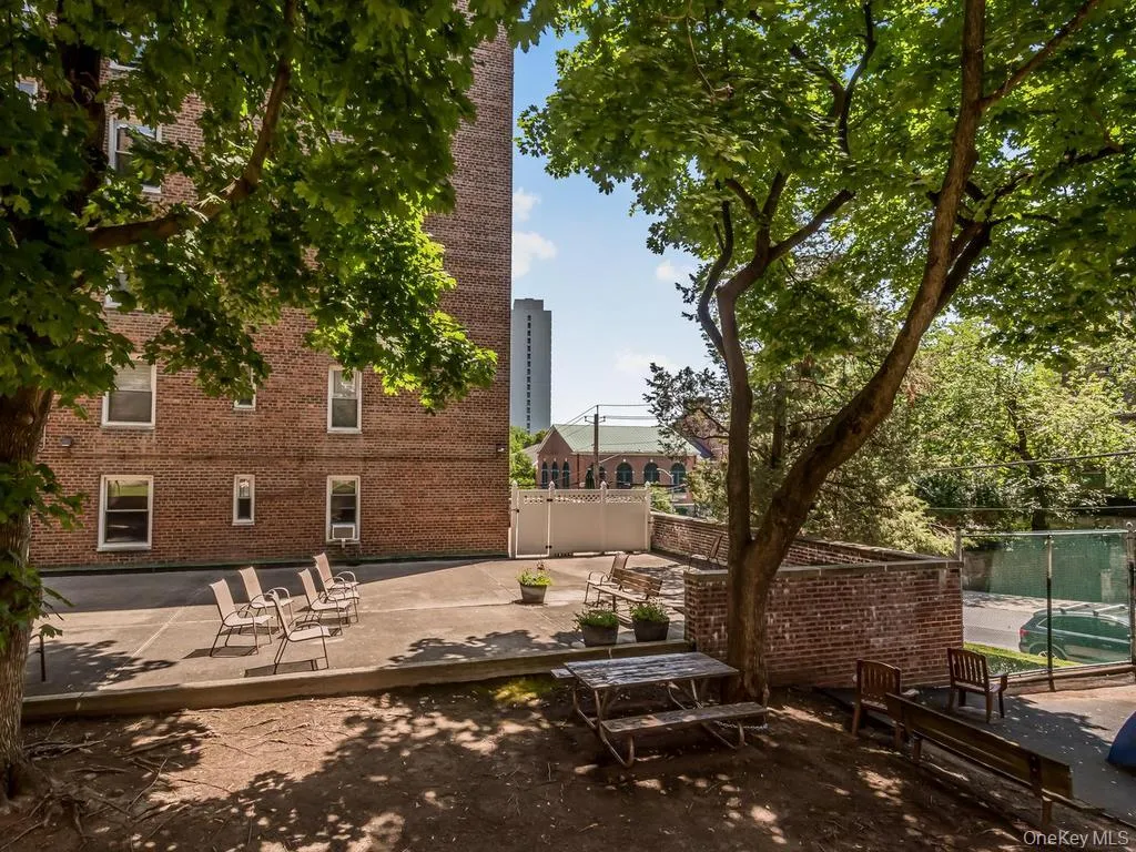 5601 Riverdale Avenue, New York, NY, 1 Bedroom Bedrooms, 4 Rooms Rooms,1 BathroomBathrooms,Residential,For Rent,Riverdale,0,1029498 5601 Riverdale Avenue, New York, NY, 1 Bedroom Bedrooms, 4 Rooms Rooms,1 BathroomBathrooms,Residential,For Rent,Riverdale,0,1029498