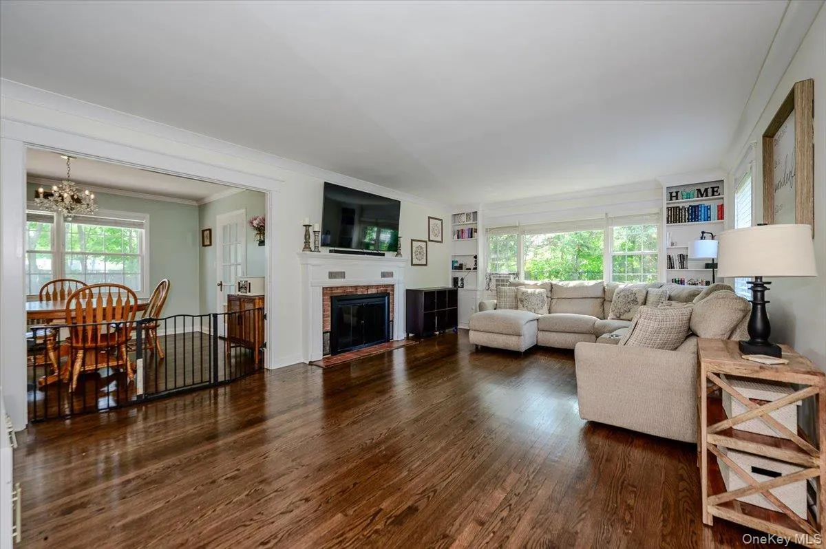 22 Manitton Court, Islip, NY, 5 Bedrooms Bedrooms, 9 Rooms Rooms,2 BathroomsBathrooms,Residential,For Rent,Manitton,0,1029500 22 Manitton Court, Islip, NY, 5 Bedrooms Bedrooms, 9 Rooms Rooms,2 BathroomsBathrooms,Residential,For Rent,Manitton,0,1029500