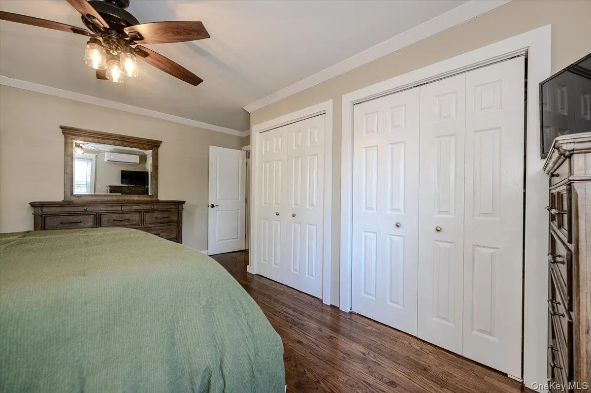 22 Manitton Court, Islip, NY, 5 Bedrooms Bedrooms, 9 Rooms Rooms,2 BathroomsBathrooms,Residential,For Rent,Manitton,0,1029500 22 Manitton Court, Islip, NY, 5 Bedrooms Bedrooms, 9 Rooms Rooms,2 BathroomsBathrooms,Residential,For Rent,Manitton,0,1029500