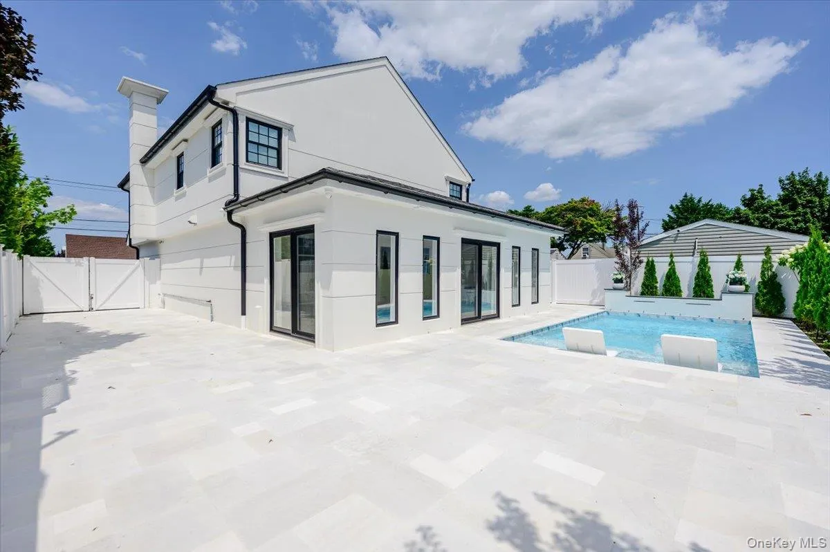 247 Forest Avenue, Oyster Bay, NY, 4 Bedrooms Bedrooms, 9 Rooms Rooms,3 BathroomsBathrooms,Residential,For Rent,Forest,0,1029501 247 Forest Avenue, Oyster Bay, NY, 4 Bedrooms Bedrooms, 9 Rooms Rooms,3 BathroomsBathrooms,Residential,For Rent,Forest,0,1029501