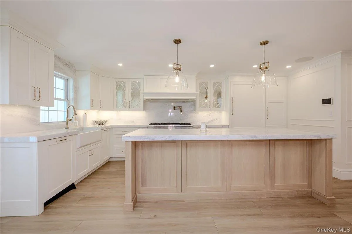Great Center Island for Entertaining Great Center Island for Entertaining