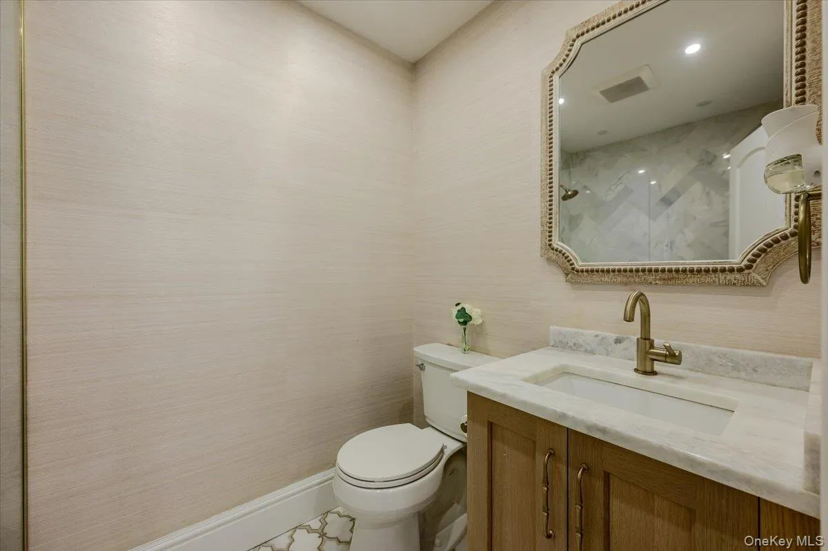 1st Floor Bathroom 1st Floor Bathroom