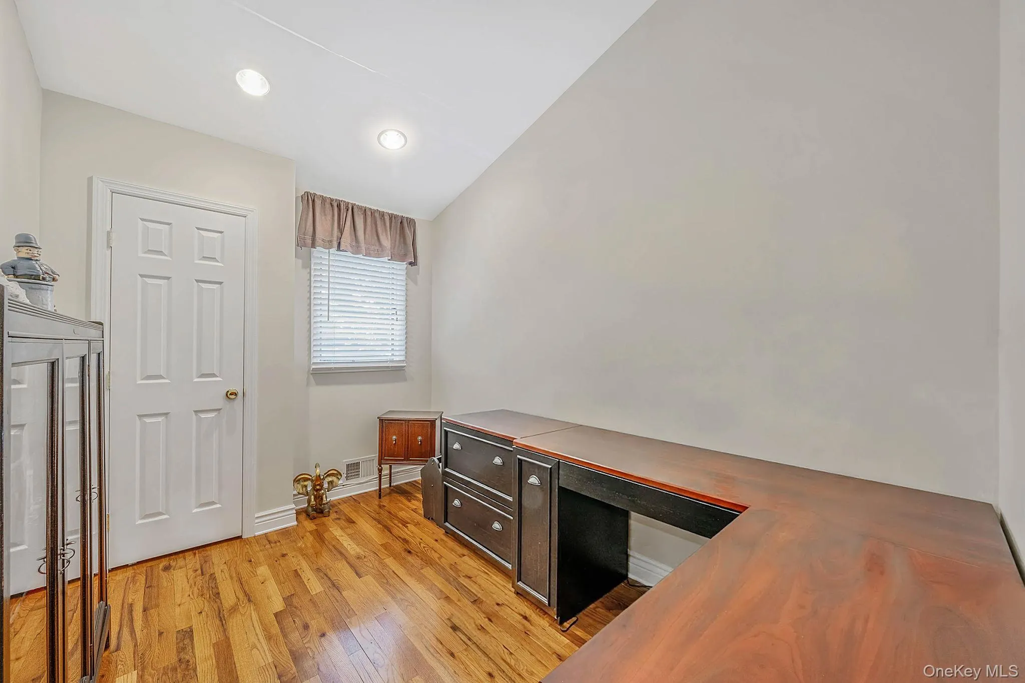 38 Ruland Road, Brookhaven, NY, 3 Bedrooms Bedrooms, 11 Rooms Rooms,1 BathroomBathrooms,Residential,For Rent,Ruland,0,1029502 38 Ruland Road, Brookhaven, NY, 3 Bedrooms Bedrooms, 11 Rooms Rooms,1 BathroomBathrooms,Residential,For Rent,Ruland,0,1029502