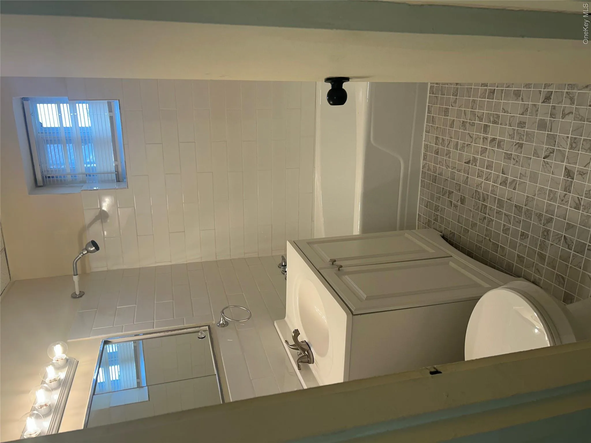 50-52 Gibson Boulevard, Hempstead, NY, 1 Bedroom Bedrooms, 5 Rooms Rooms,1 BathroomBathrooms,Residential Lease,For Rent,Gibson,0,1029504 50-52 Gibson Boulevard, Hempstead, NY, 1 Bedroom Bedrooms, 5 Rooms Rooms,1 BathroomBathrooms,Residential Lease,For Rent,Gibson,0,1029504