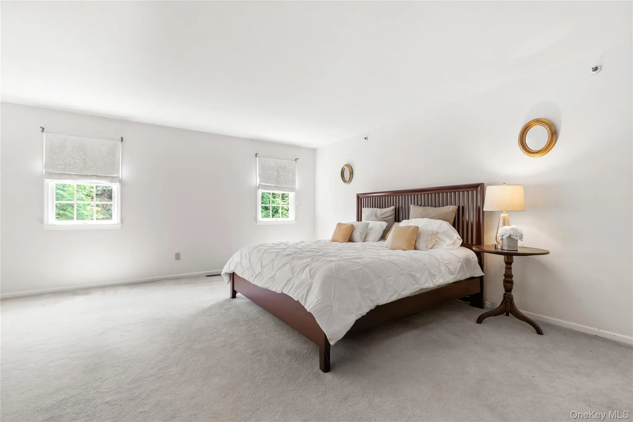 Spacious primary bedroom Spacious primary bedroom