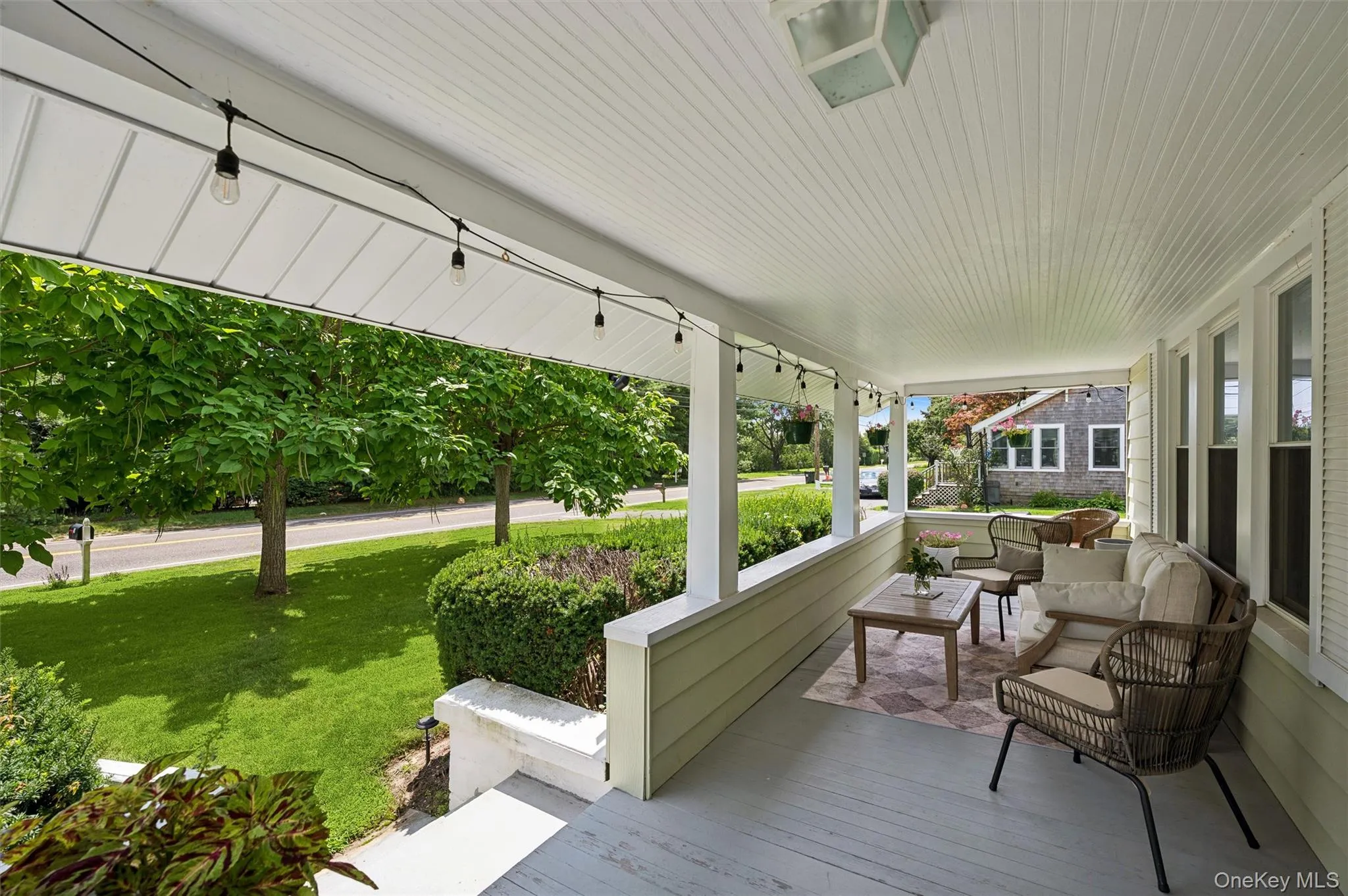15 Bay Avenue, Southampton, NY, 3 Bedrooms Bedrooms, 7 Rooms Rooms,2 BathroomsBathrooms,Residential,For Rent,Bay,0,1029520 15 Bay Avenue, Southampton, NY, 3 Bedrooms Bedrooms, 7 Rooms Rooms,2 BathroomsBathrooms,Residential,For Rent,Bay,0,1029520
