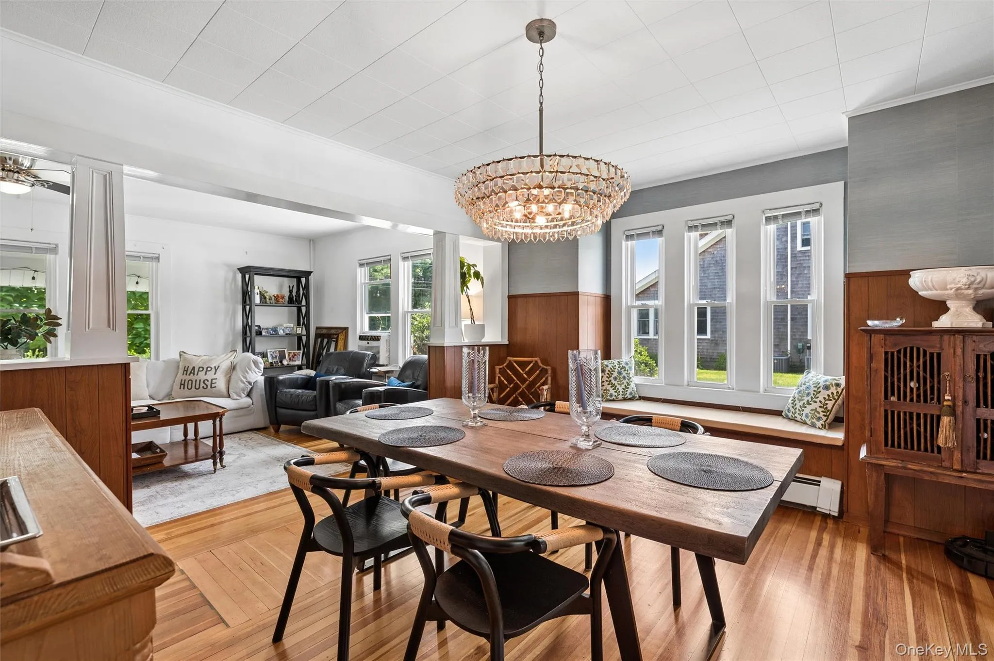 15 Bay Avenue, Southampton, NY, 3 Bedrooms Bedrooms, 7 Rooms Rooms,2 BathroomsBathrooms,Residential,For Rent,Bay,0,1029520 15 Bay Avenue, Southampton, NY, 3 Bedrooms Bedrooms, 7 Rooms Rooms,2 BathroomsBathrooms,Residential,For Rent,Bay,0,1029520