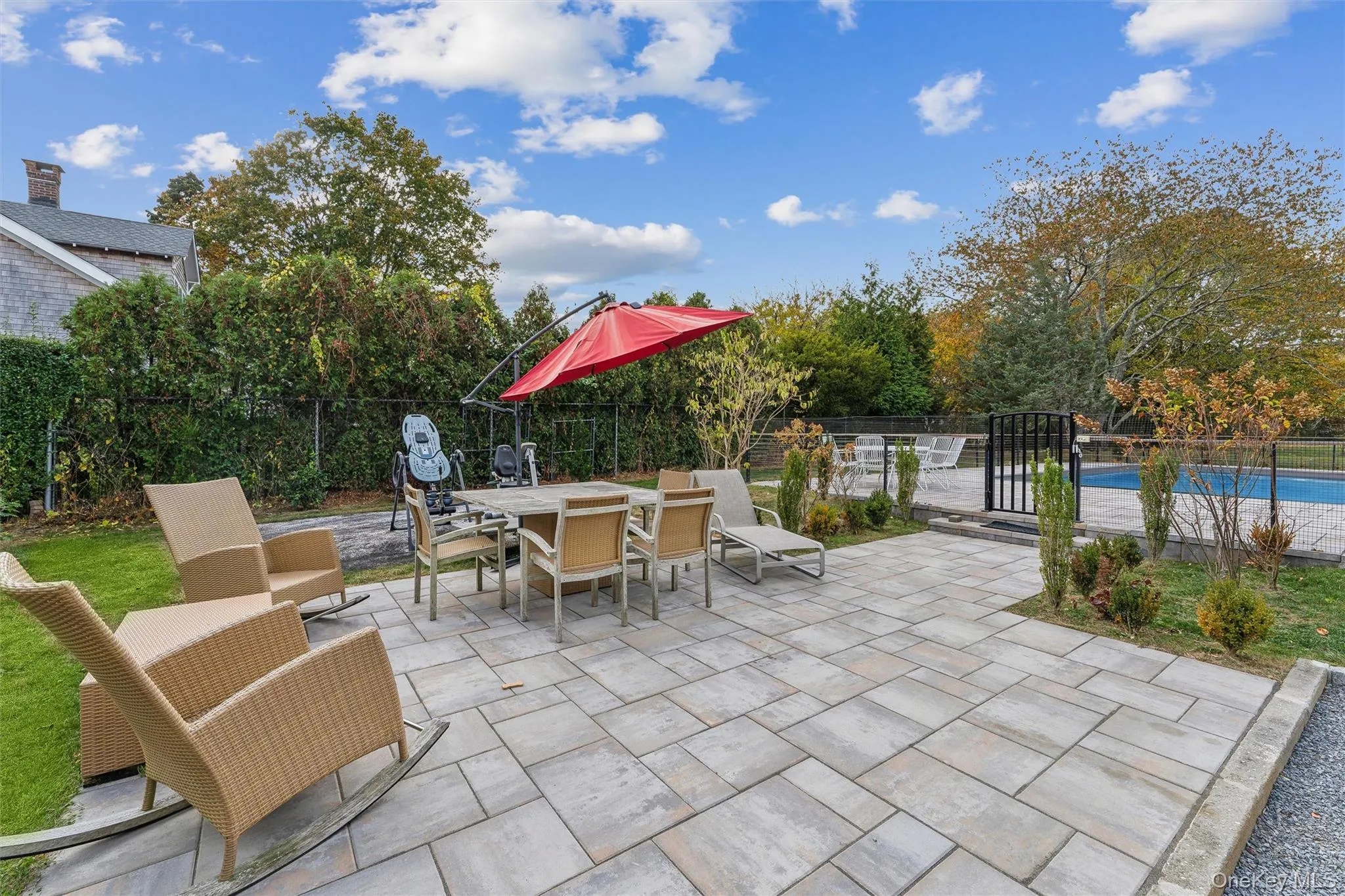 15 Bay Avenue, Southampton, NY, 3 Bedrooms Bedrooms, 7 Rooms Rooms,2 BathroomsBathrooms,Residential,For Rent,Bay,0,1029520 15 Bay Avenue, Southampton, NY, 3 Bedrooms Bedrooms, 7 Rooms Rooms,2 BathroomsBathrooms,Residential,For Rent,Bay,0,1029520