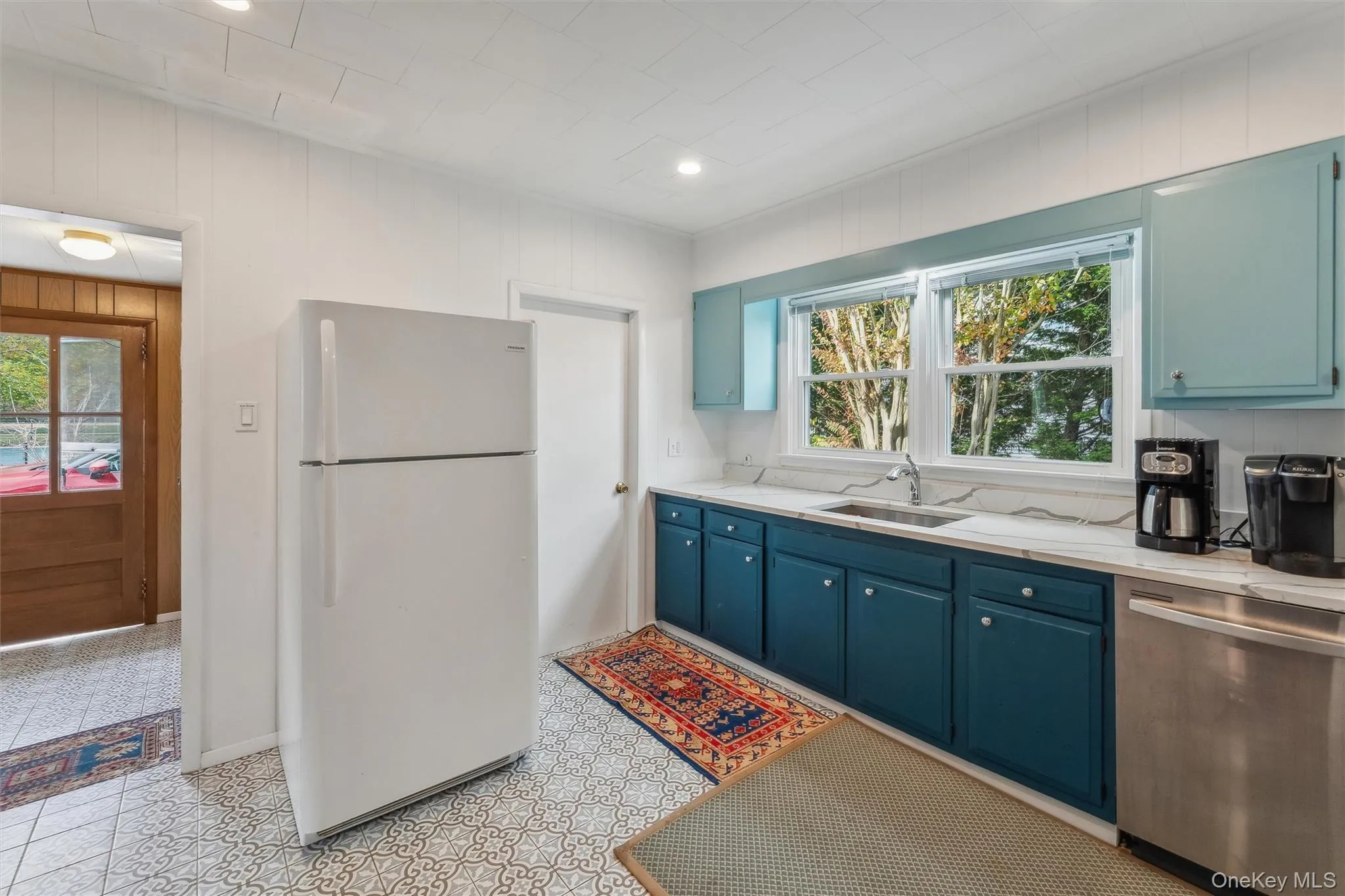 15 Bay Avenue, Southampton, NY, 3 Bedrooms Bedrooms, 7 Rooms Rooms,2 BathroomsBathrooms,Residential,For Rent,Bay,0,1029520 15 Bay Avenue, Southampton, NY, 3 Bedrooms Bedrooms, 7 Rooms Rooms,2 BathroomsBathrooms,Residential,For Rent,Bay,0,1029520