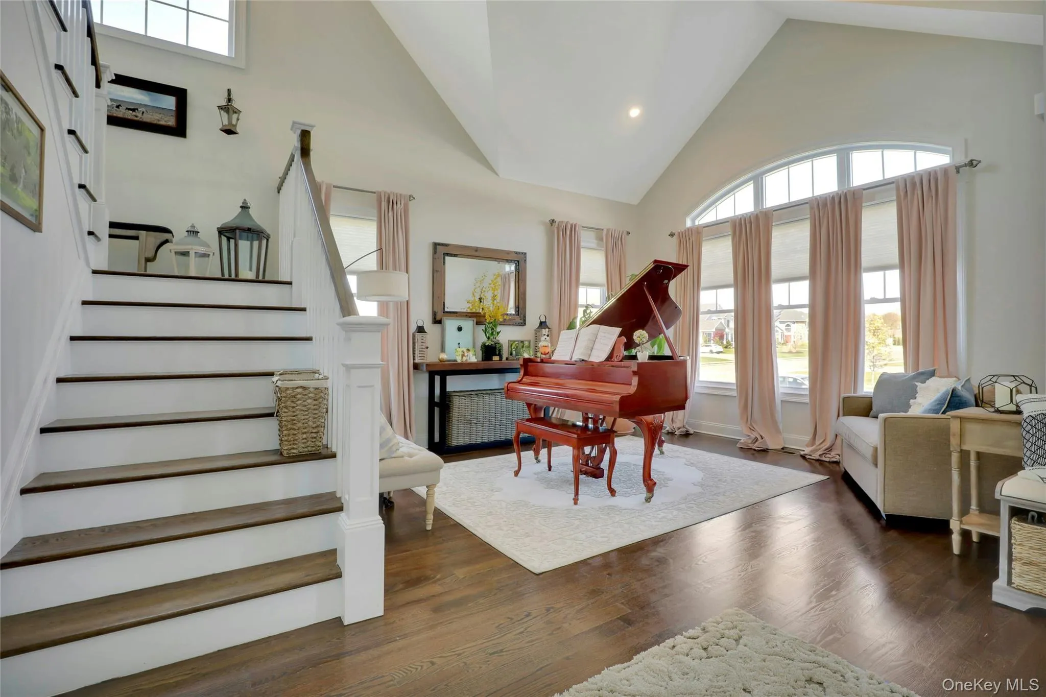 27 Country View Lane, Huntington, NY, 5 Bedrooms Bedrooms, 9 Rooms Rooms,3 BathroomsBathrooms,Residential Lease,For Rent,Country View,0,1029521 27 Country View Lane, Huntington, NY, 5 Bedrooms Bedrooms, 9 Rooms Rooms,3 BathroomsBathrooms,Residential Lease,For Rent,Country View,0,1029521
